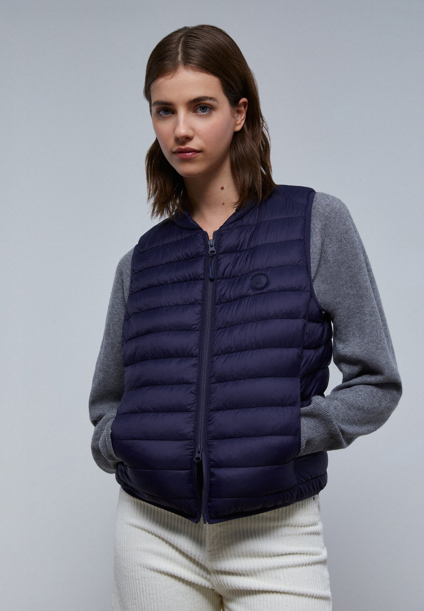 PUFFER VEST WITH SKULL