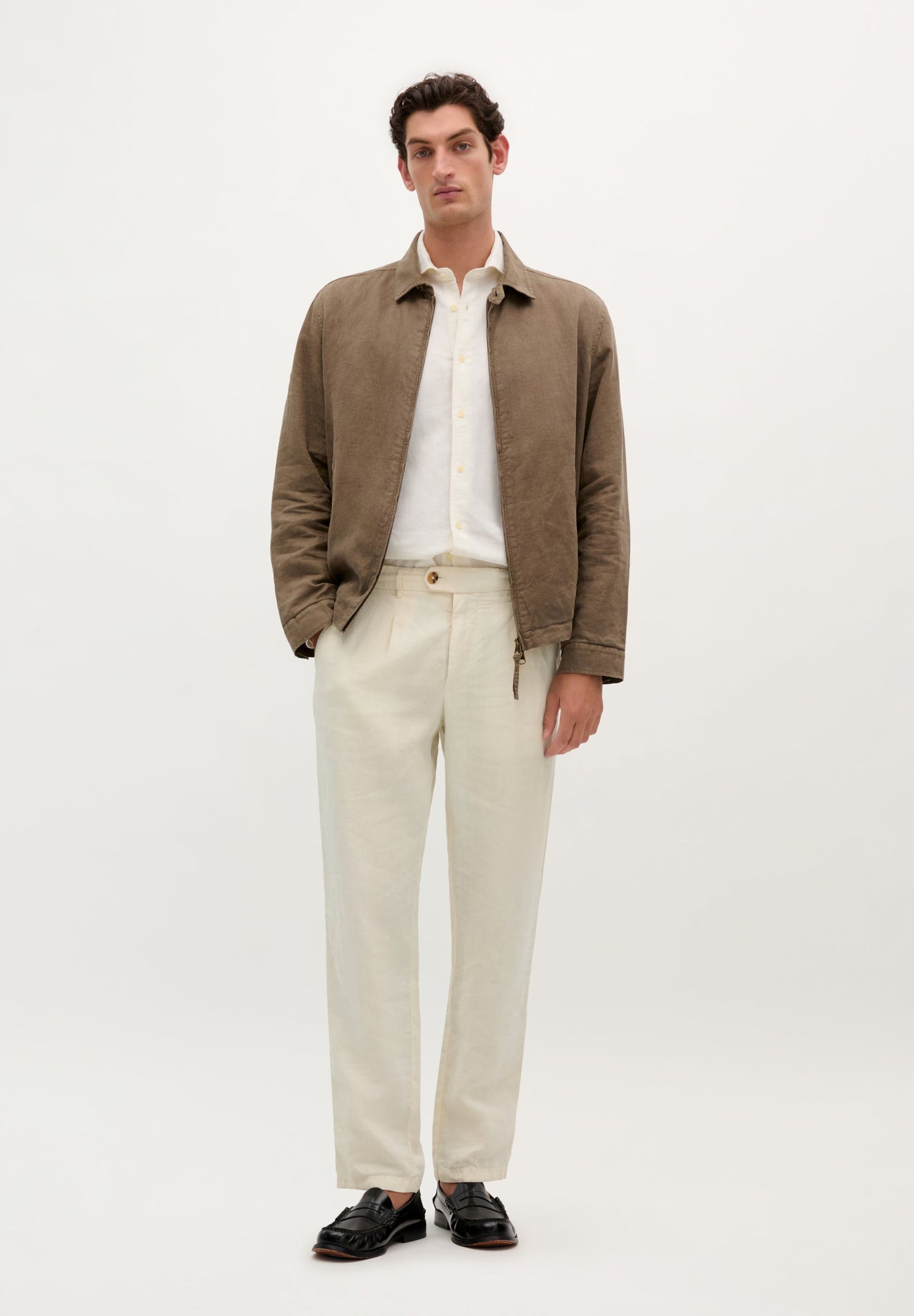 LINEN TROUSERS WITH DARTS