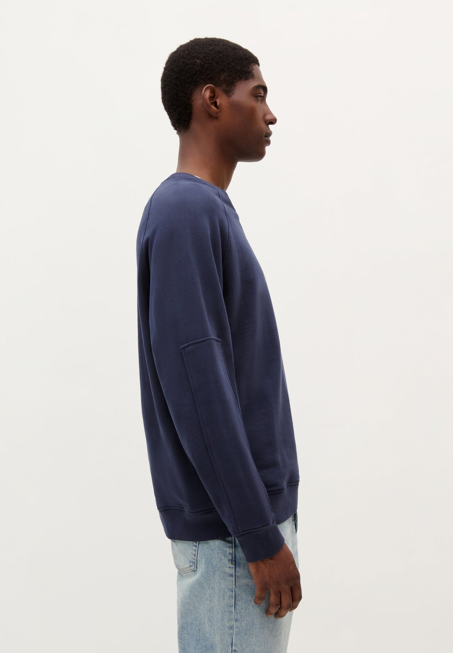 SC RAGLAN SWEATER