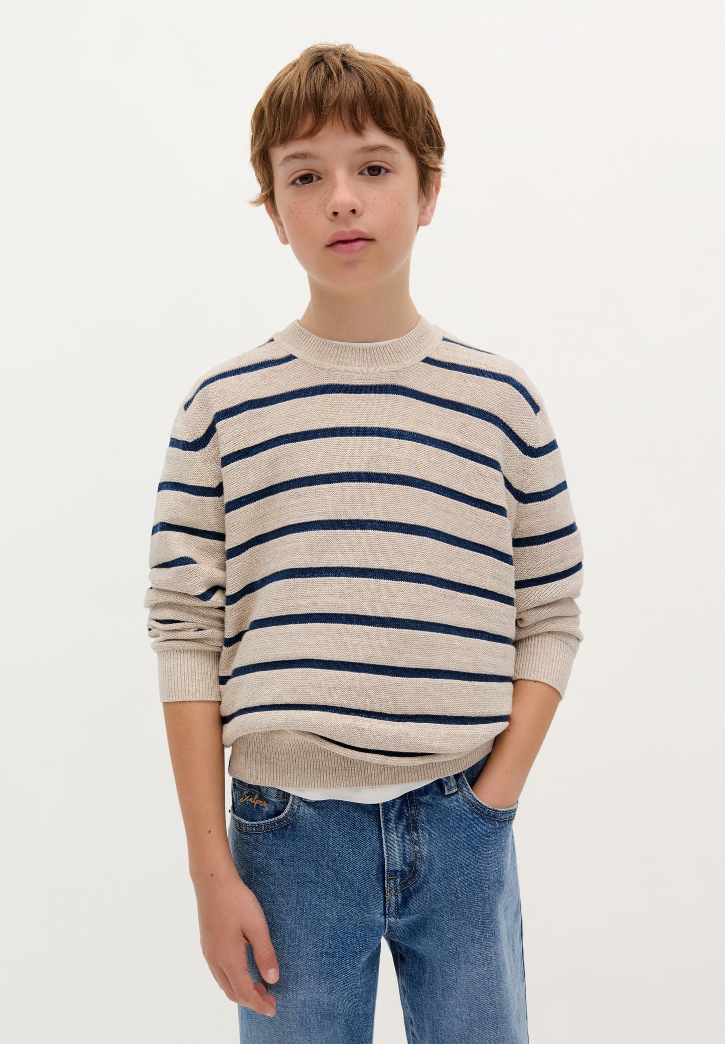 STRIPED ROUND NECK SWEATER