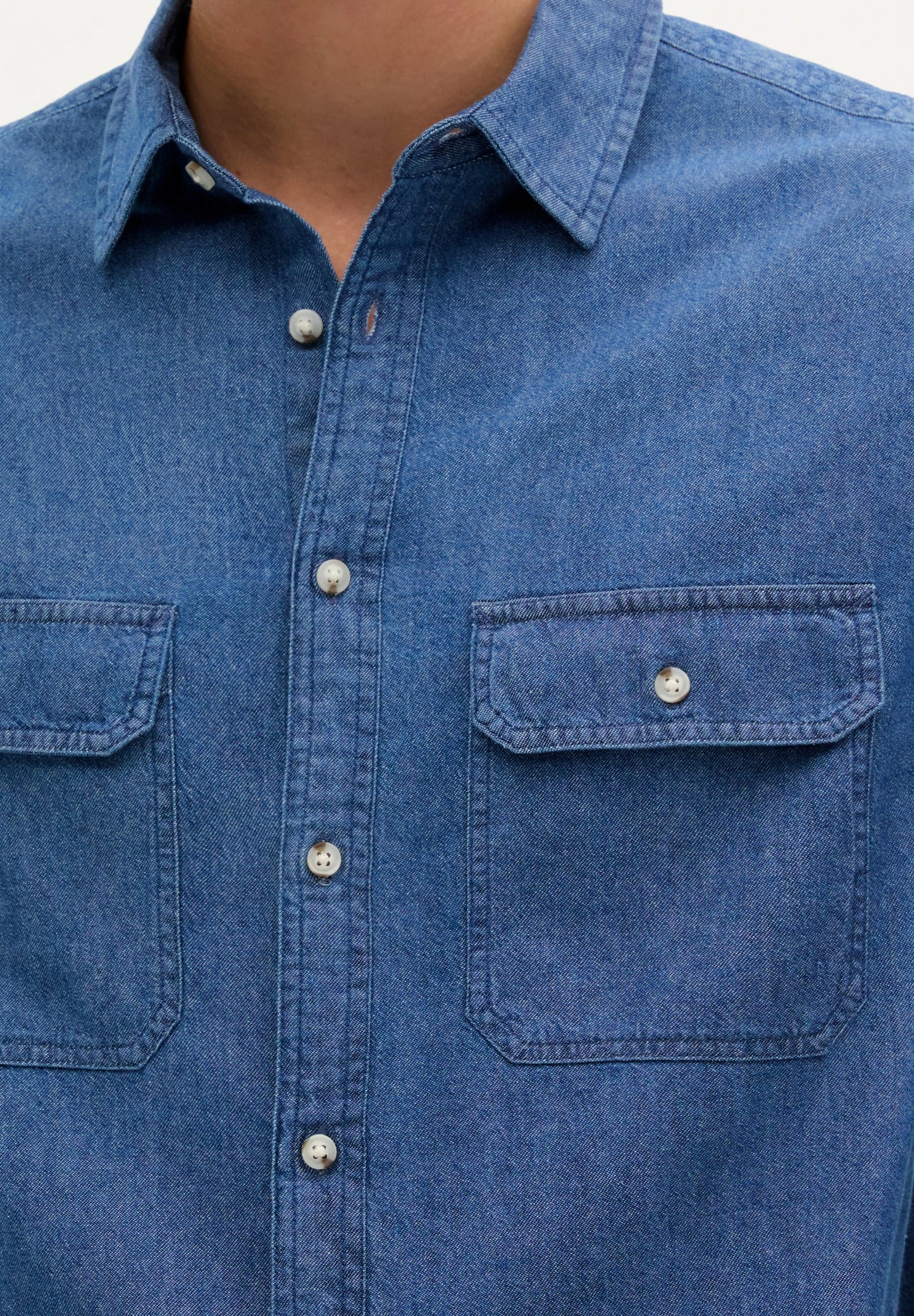 DENIM POCKET SHIRT