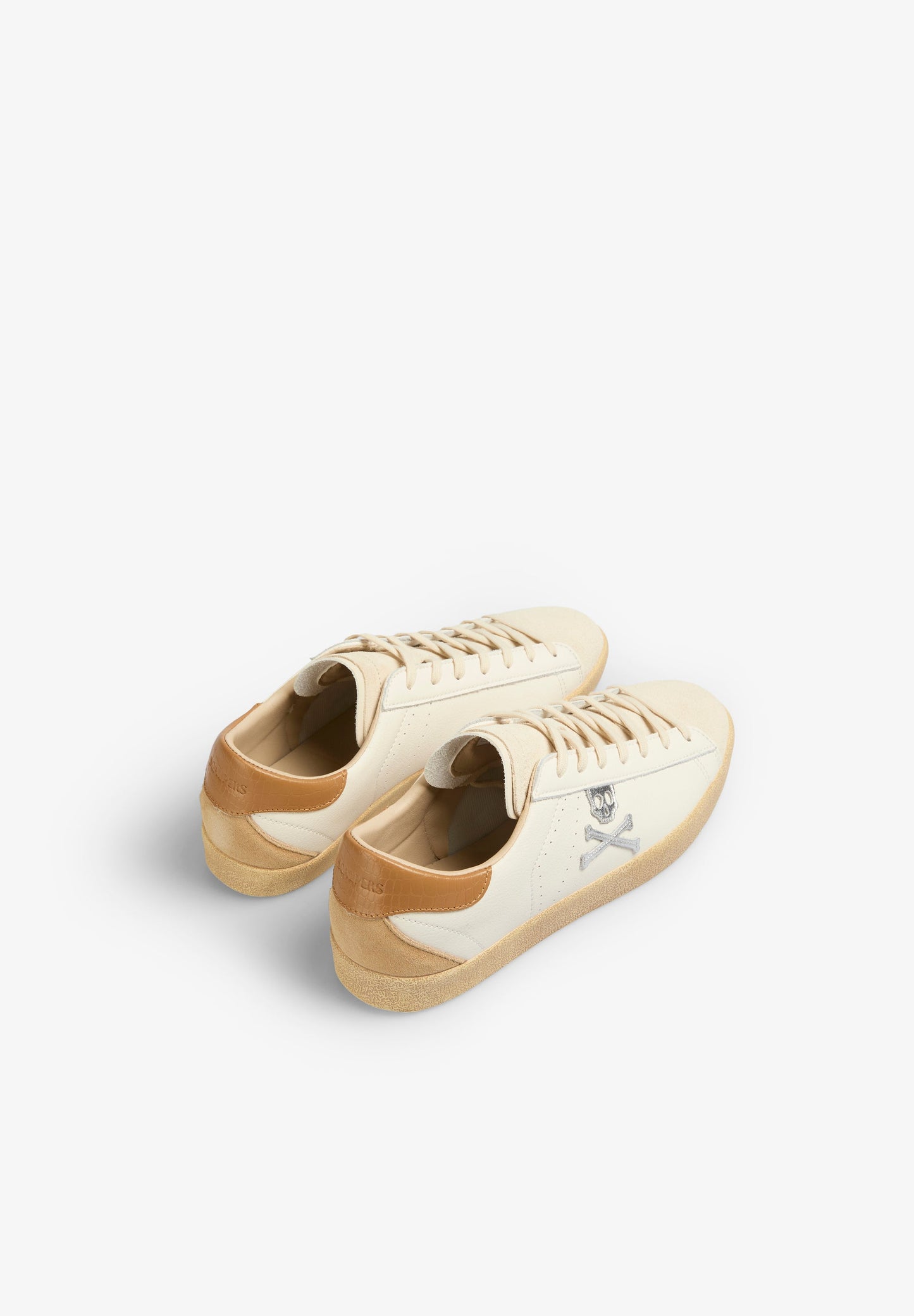 LOW TOP SNEAKERS WITH SIDE SKULL