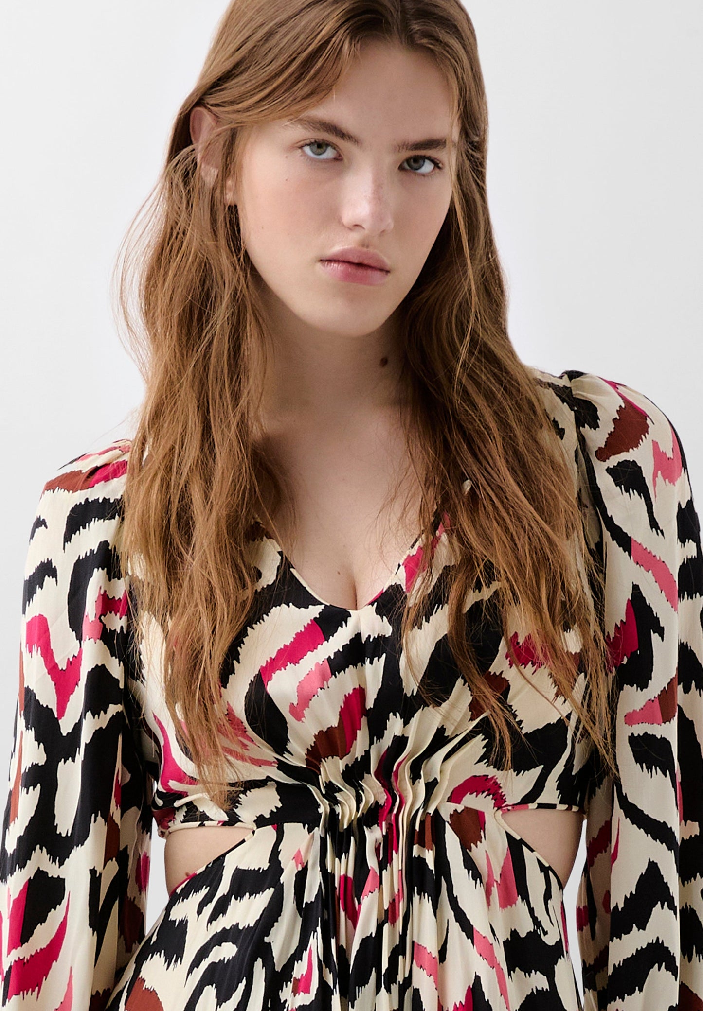 SCPLEAT CUT OUT DRESS