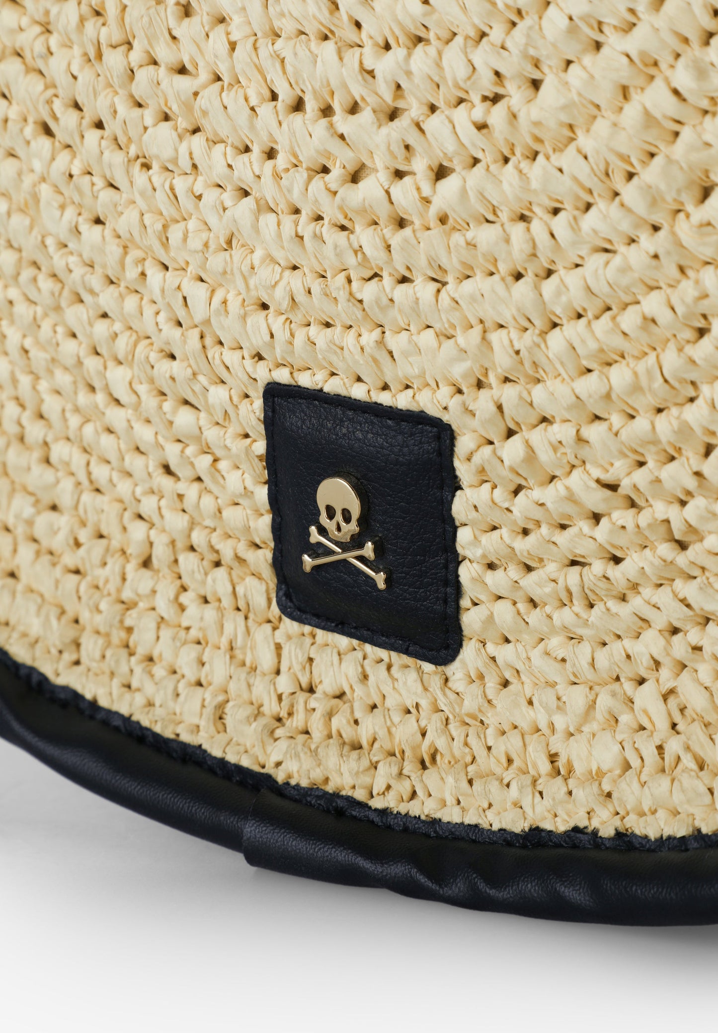 BRAIDED RAFFIA BAG