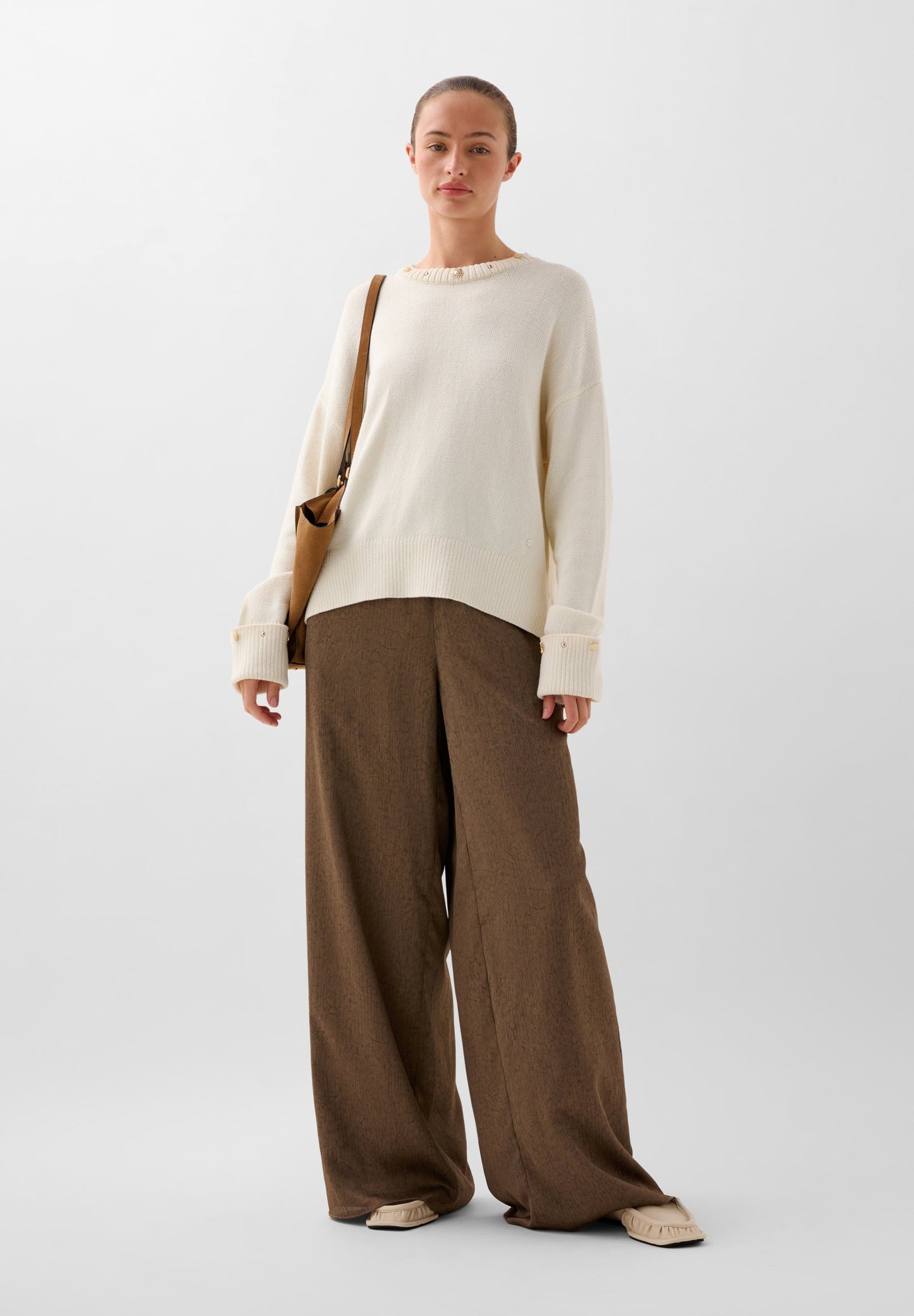 ROUND NECK SWEATER WITH STUDS