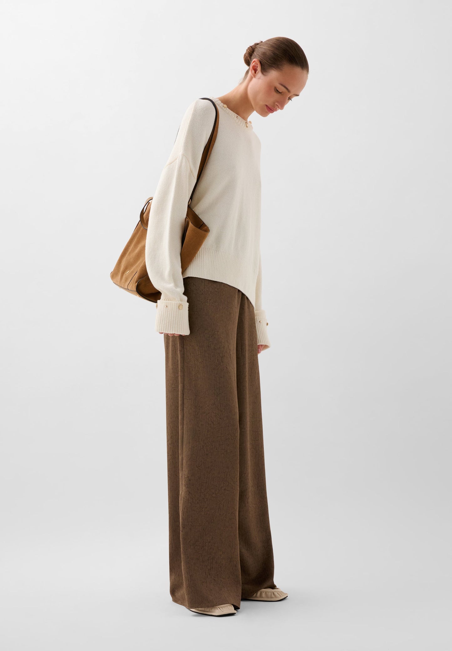 ROUND NECK SWEATER WITH STUDS
