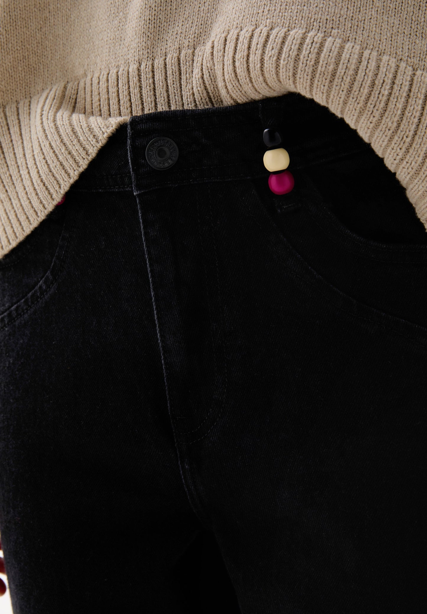 ANKLE FLARE JEANS WITH BEADS
