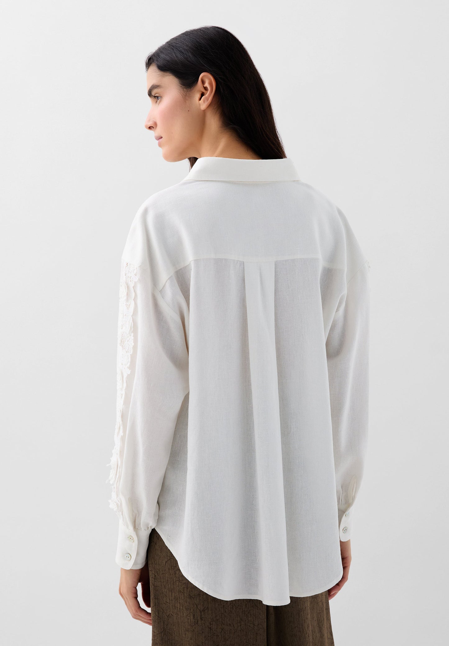 LACE DETAIL SHIRT
