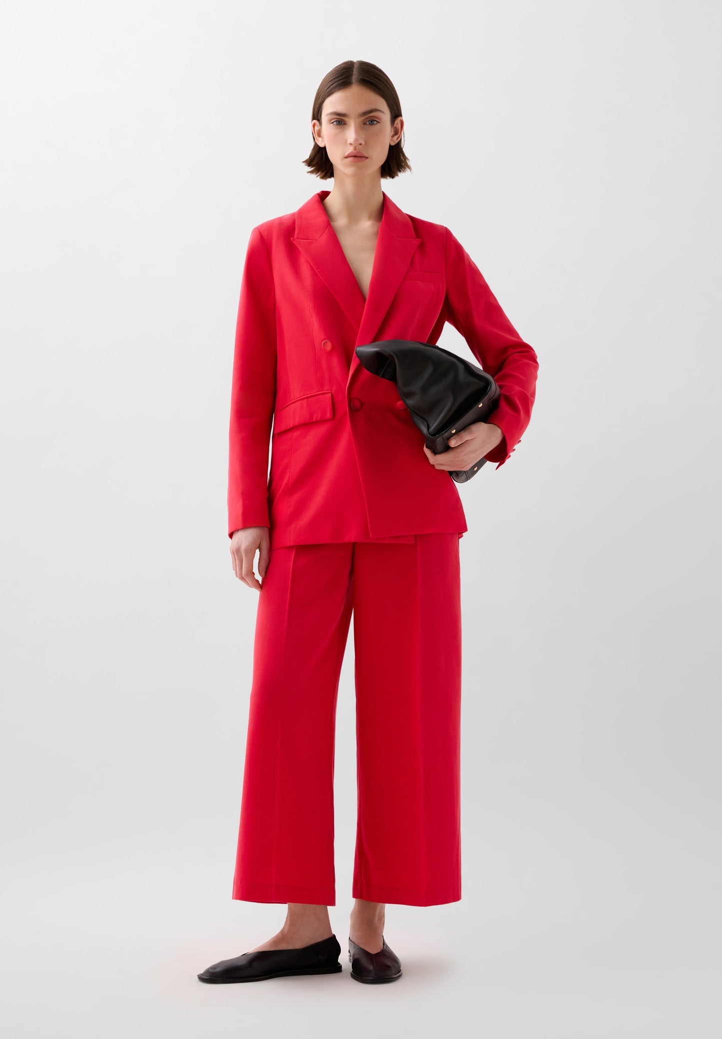 STRAIGHT FLOWING TROUSERS