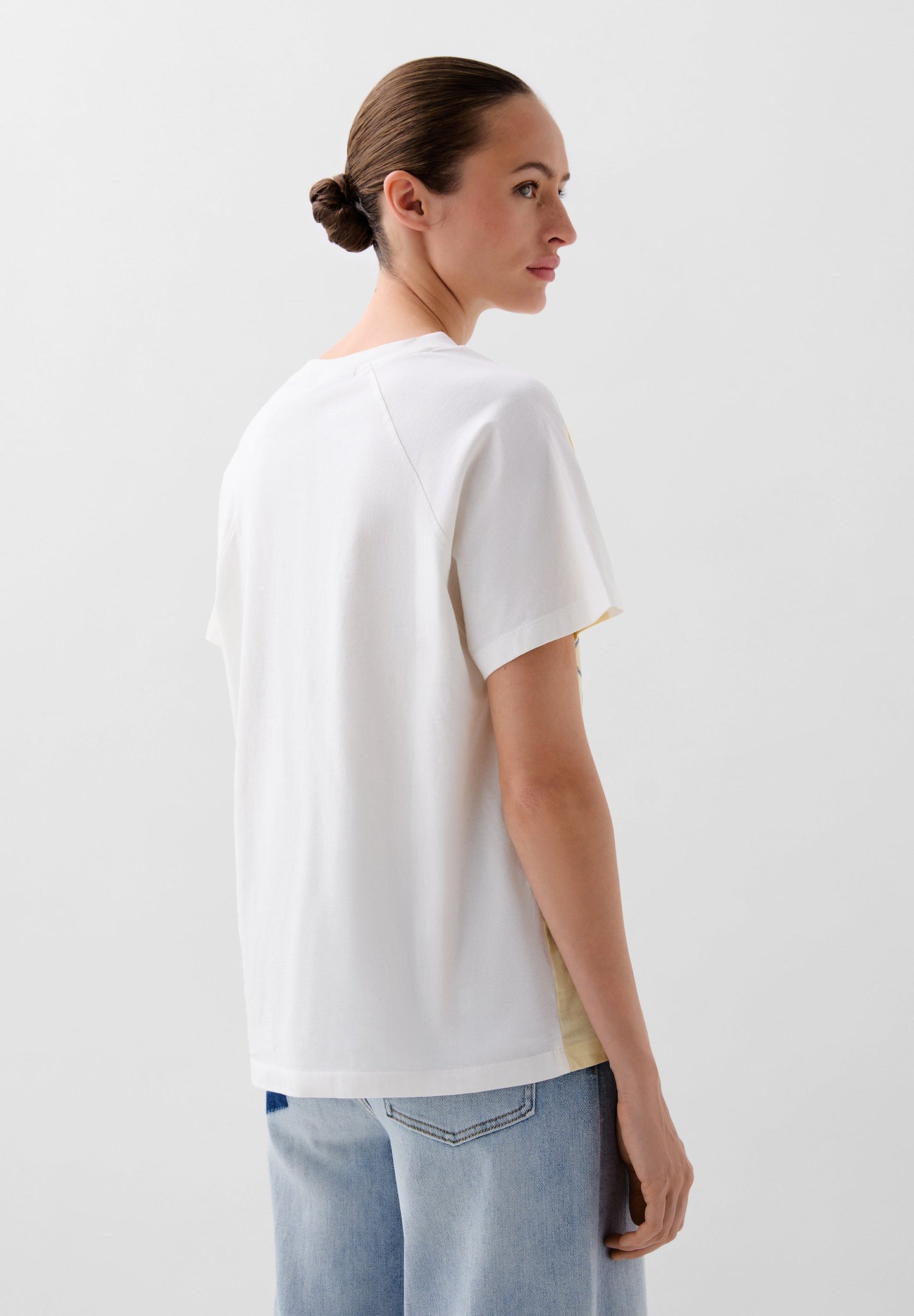 TWO-TONE T-SHIRT WITH FRONT PRINT