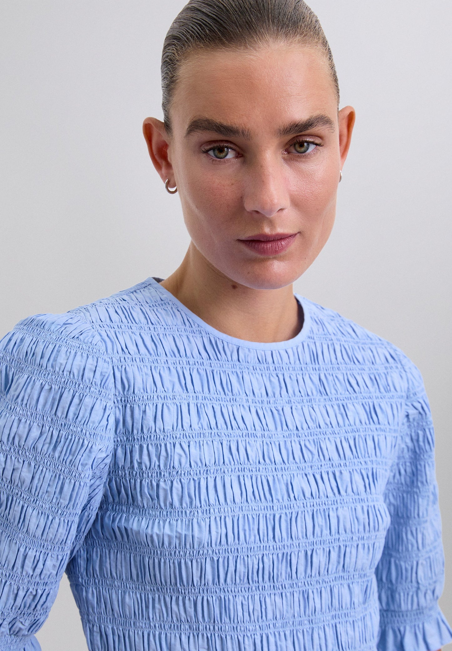 SC SMOCK SLEEVE TOP