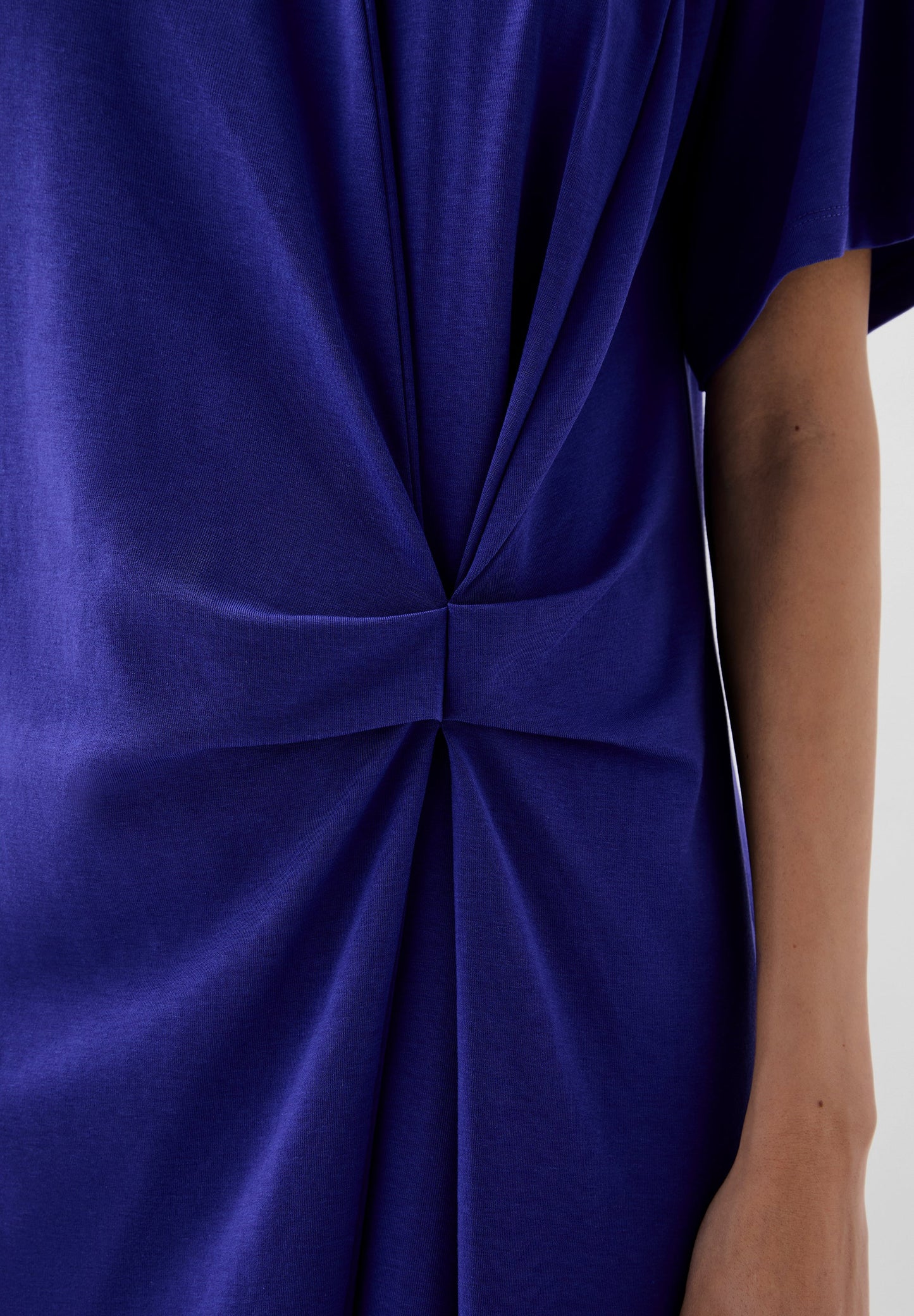 MINI DRESS WITH KNOT DETAIL