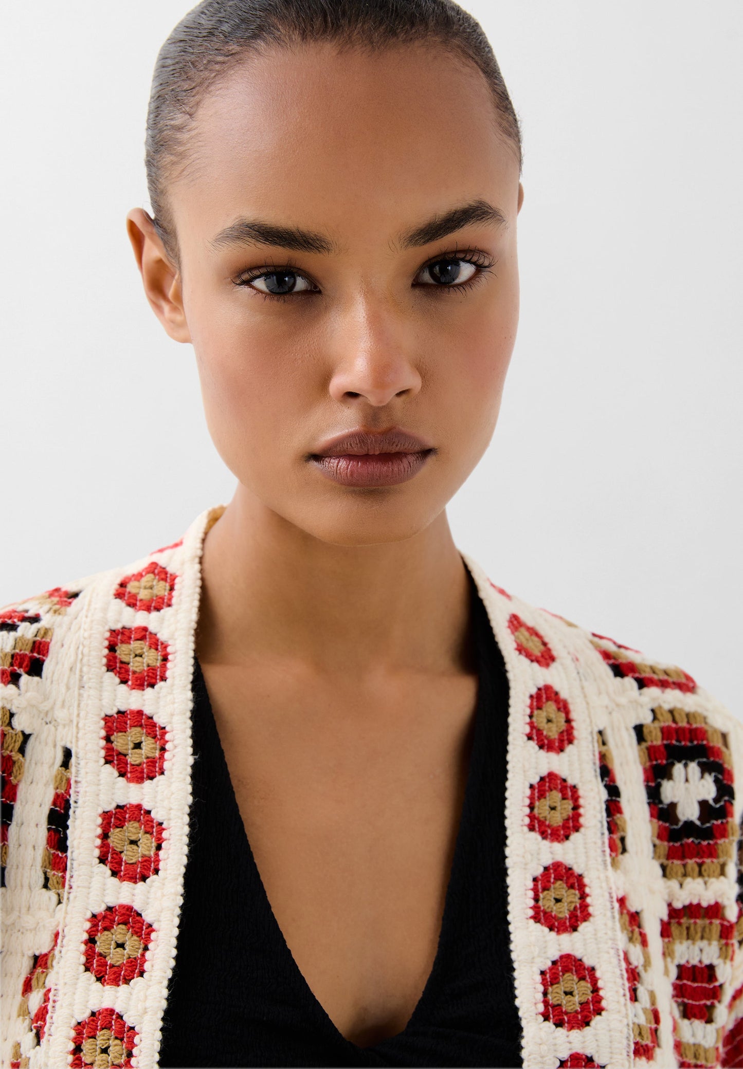 EMBROIDERED CROCHET CARDIGAN
