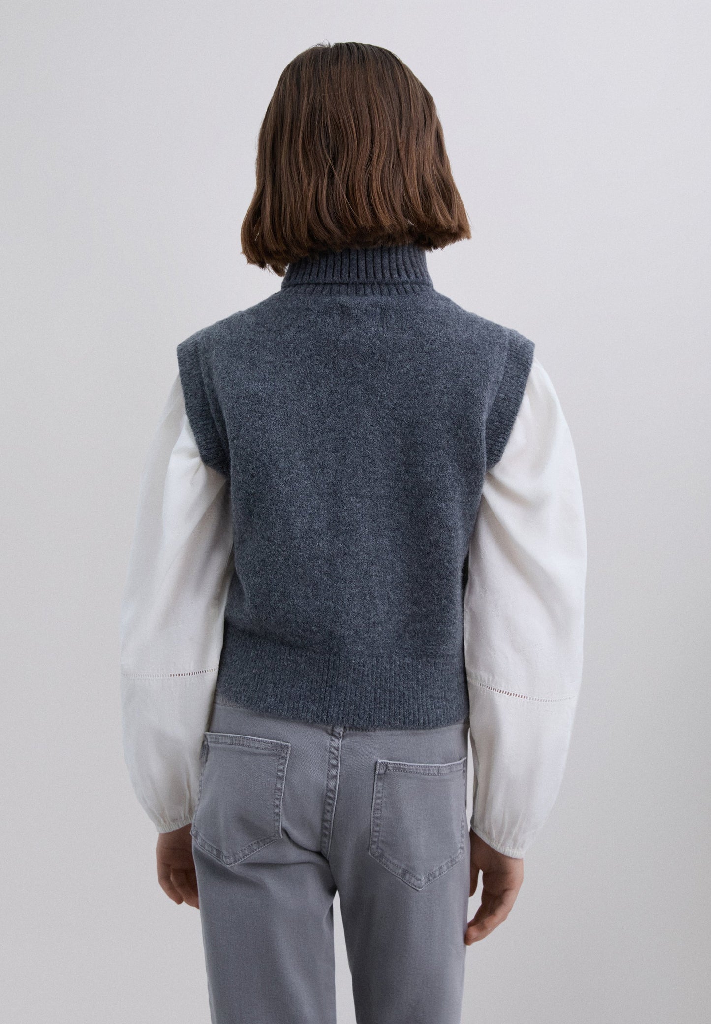 HIGH NECK KNIT VEST