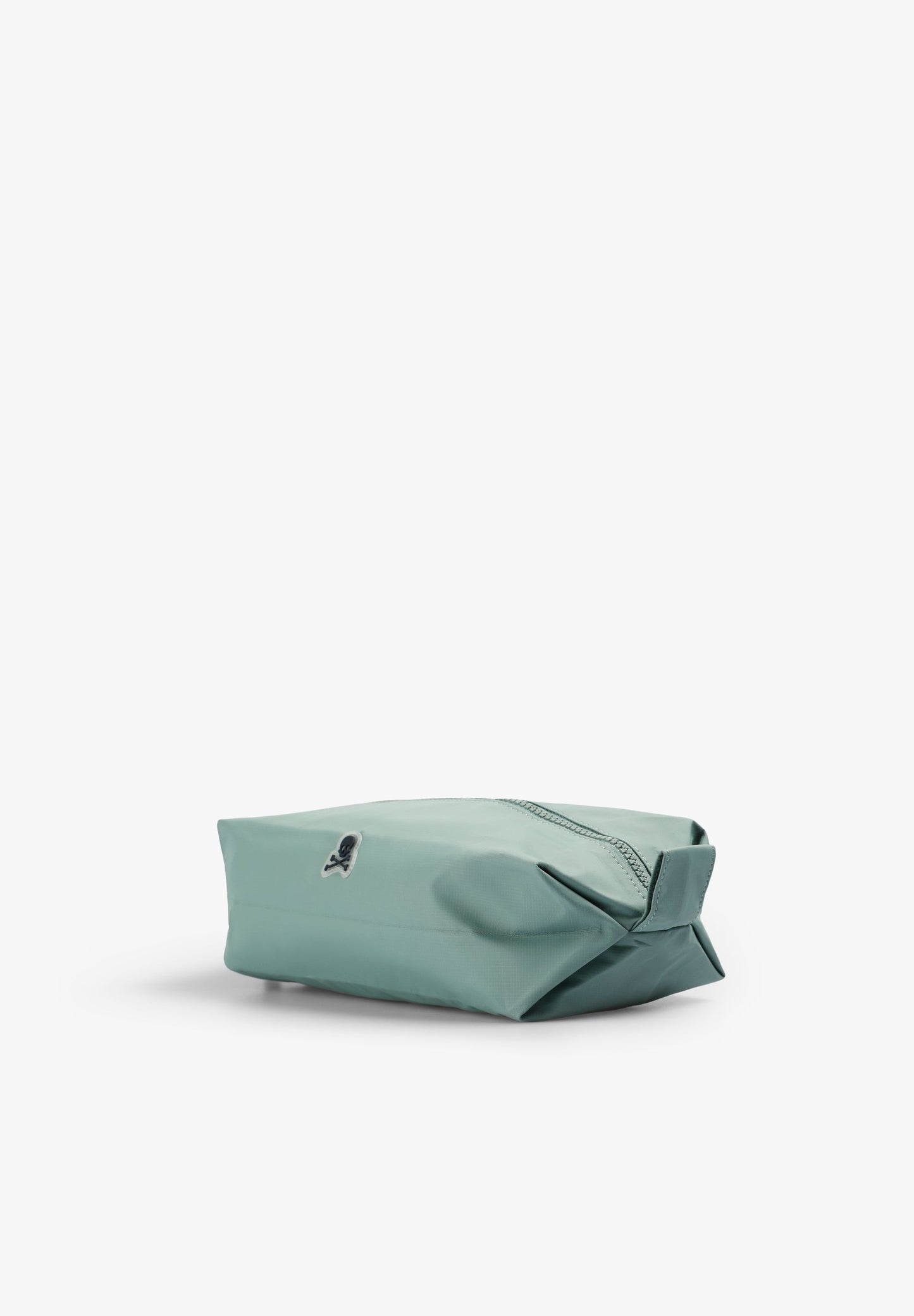 TECHNICAL TOILETRY BAG WITH HANDLE