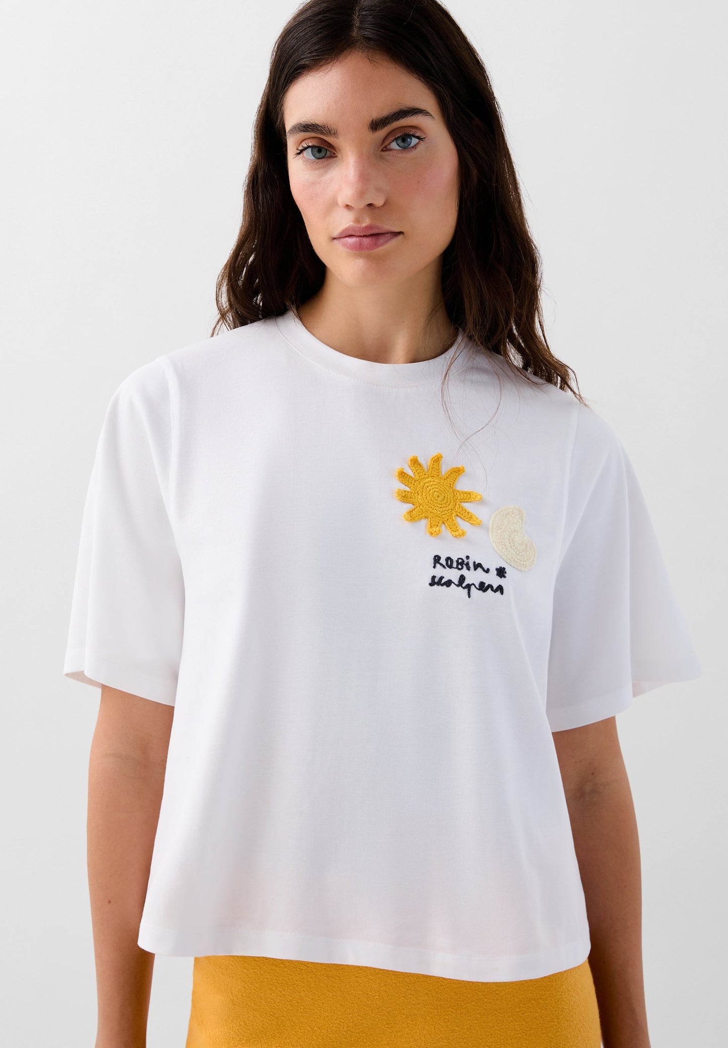 EMBROIDERED DETAIL T-SHIRT | ROBIN X SCALPERS