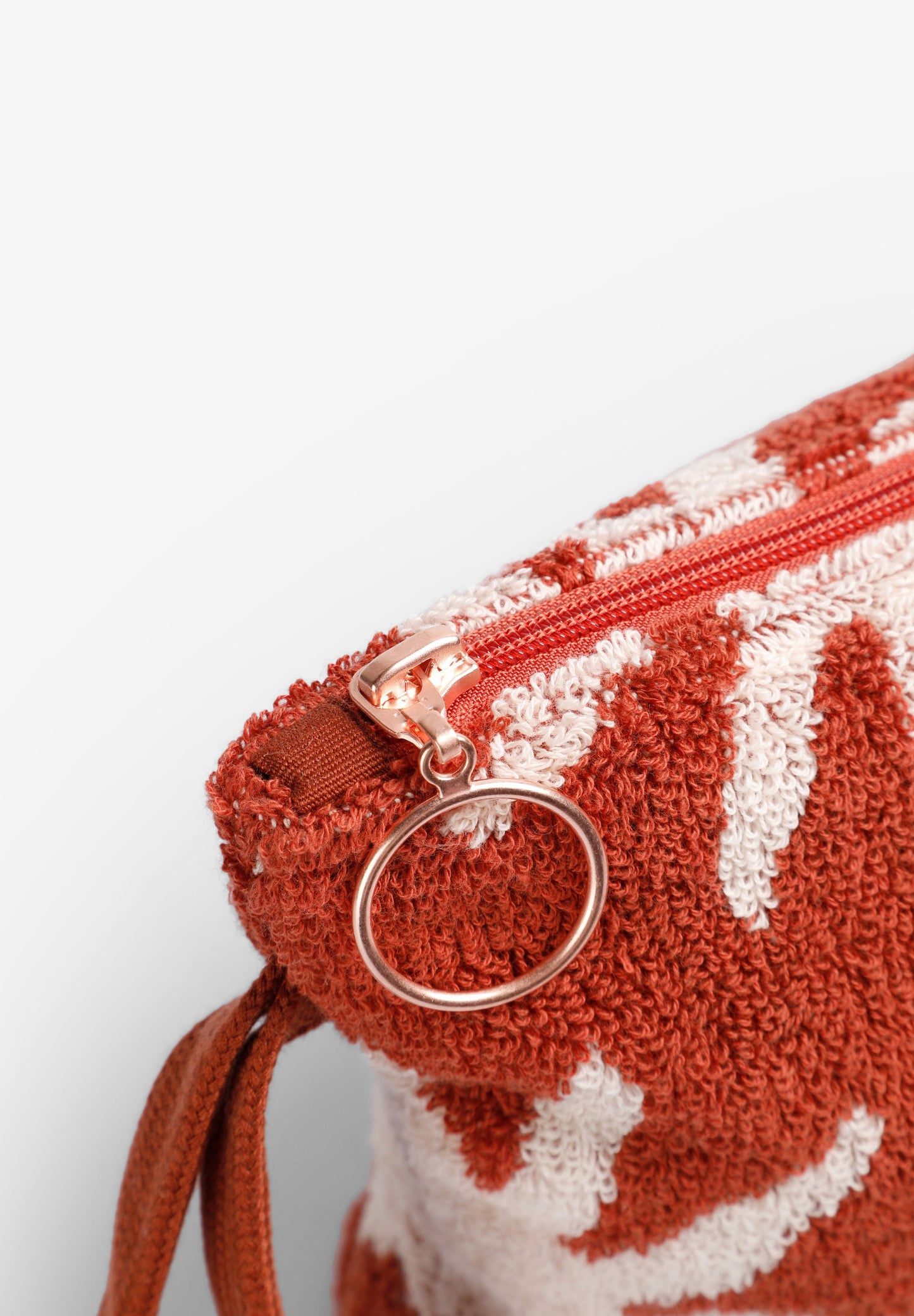 PRINTED TERRY TOILETRY BAG | ROBIN X SCALPERS