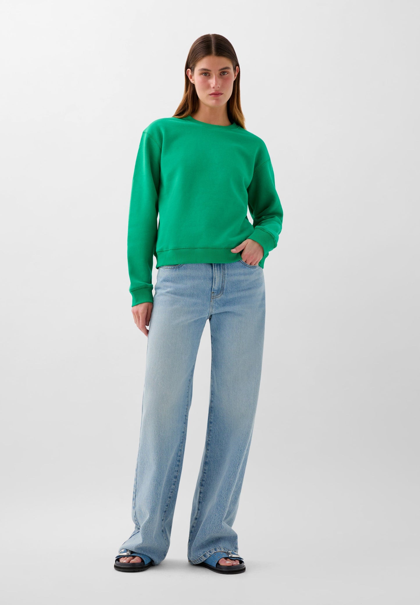 EMBROIDERED SWEATSHIRT WITH LOGO ON THE BACK