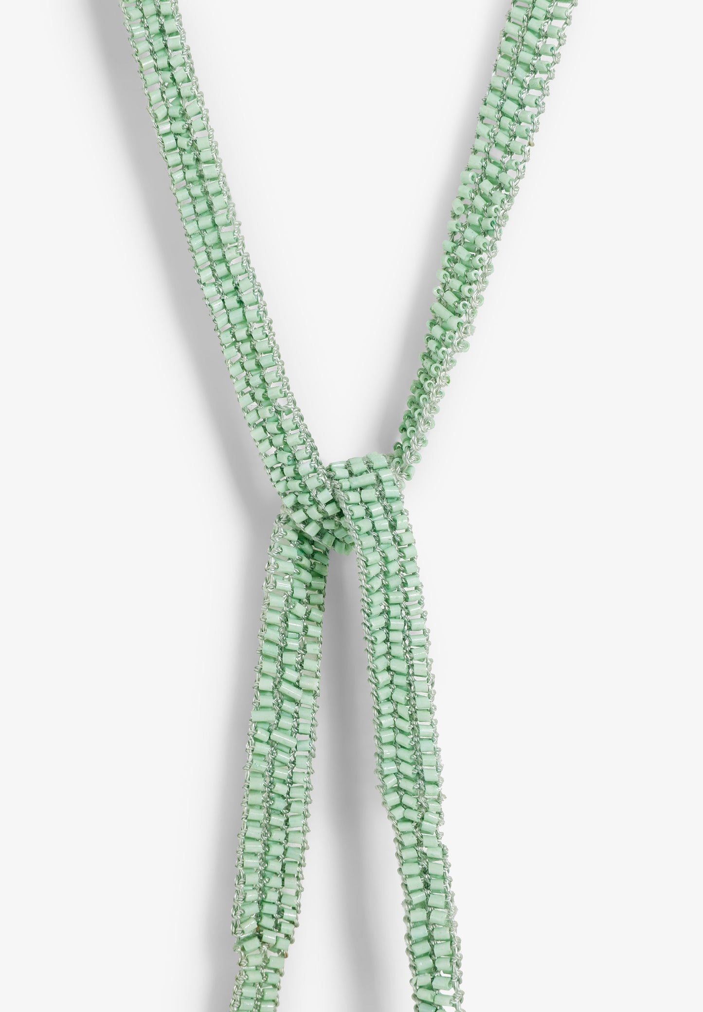SCTIE BEADS NECKLACE
