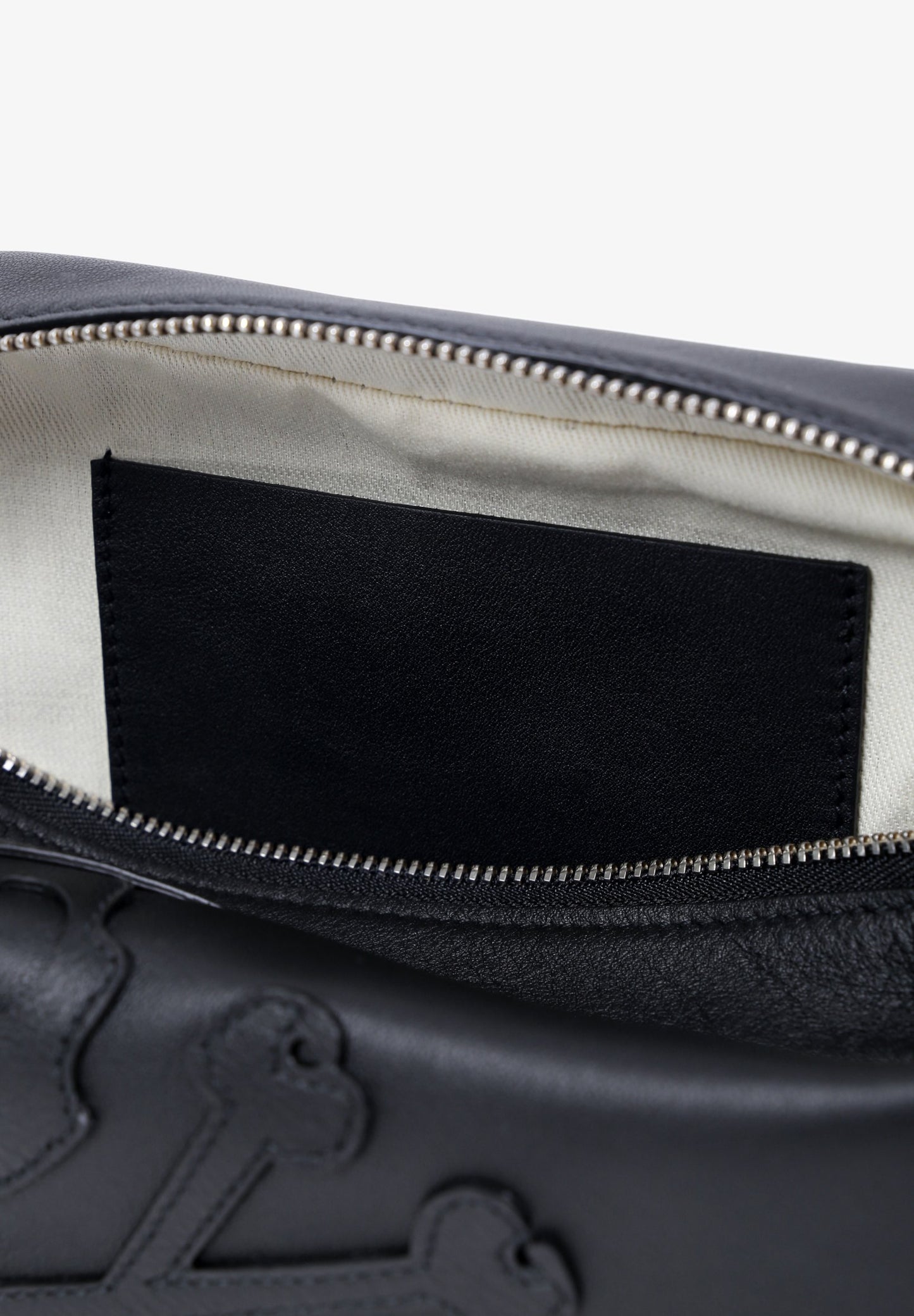 BAG WITH MAXI SKULL