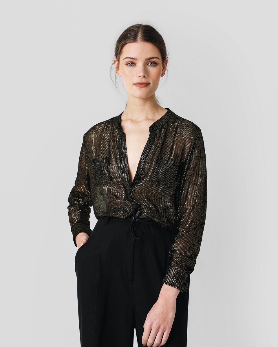 BLUSA LUREX CUELLO MAO NEGRO