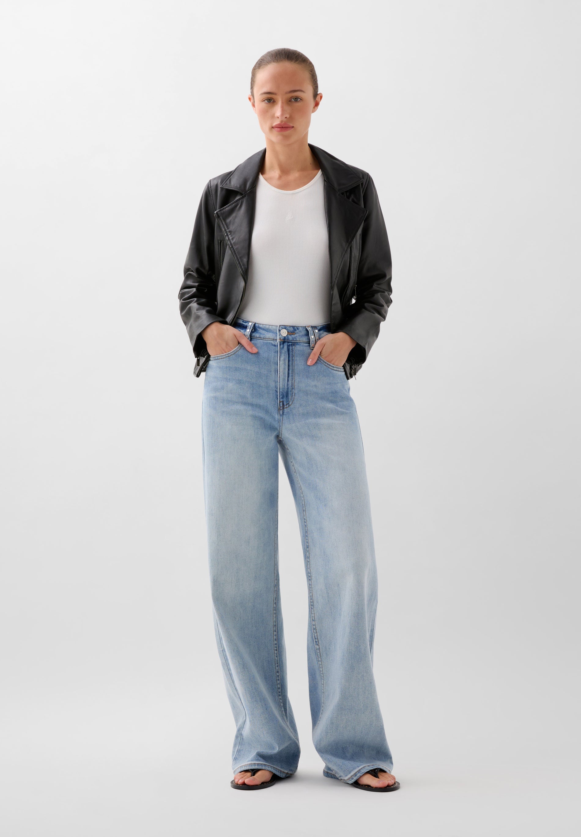 LEATHER BIKER JACKET