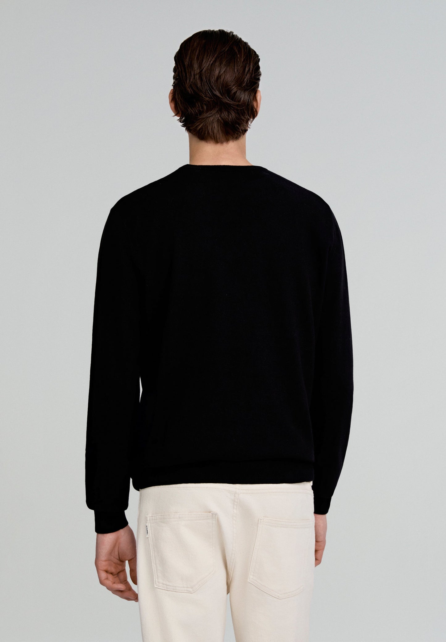 SKULL ROUND-NECK SWEATER