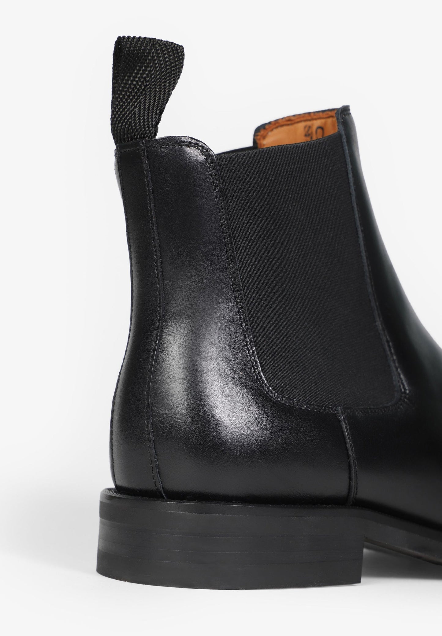 SCNOS CHELSEA LEATHER BOOTS