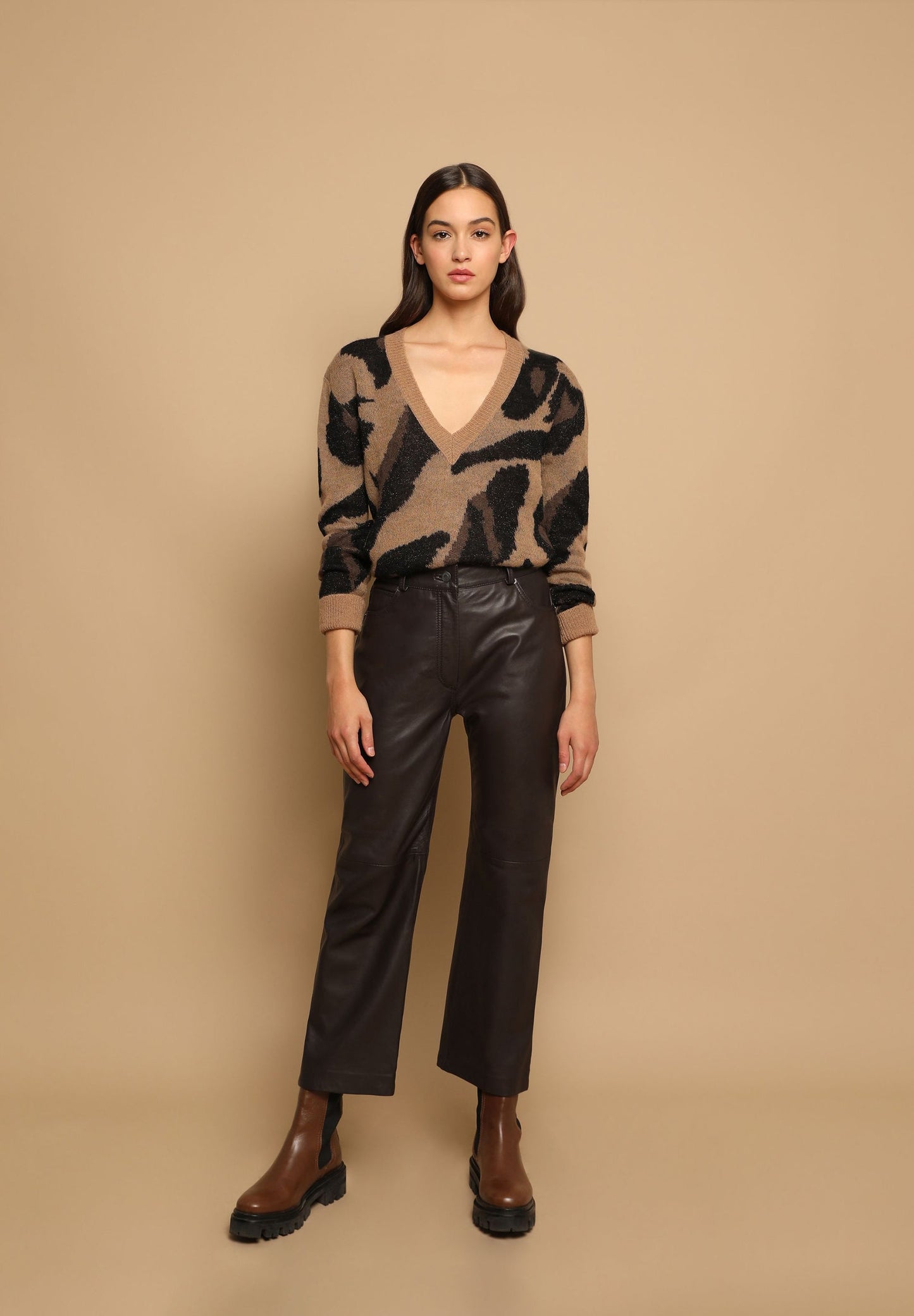 ANIMAL PRINT V-NECK SWEATER