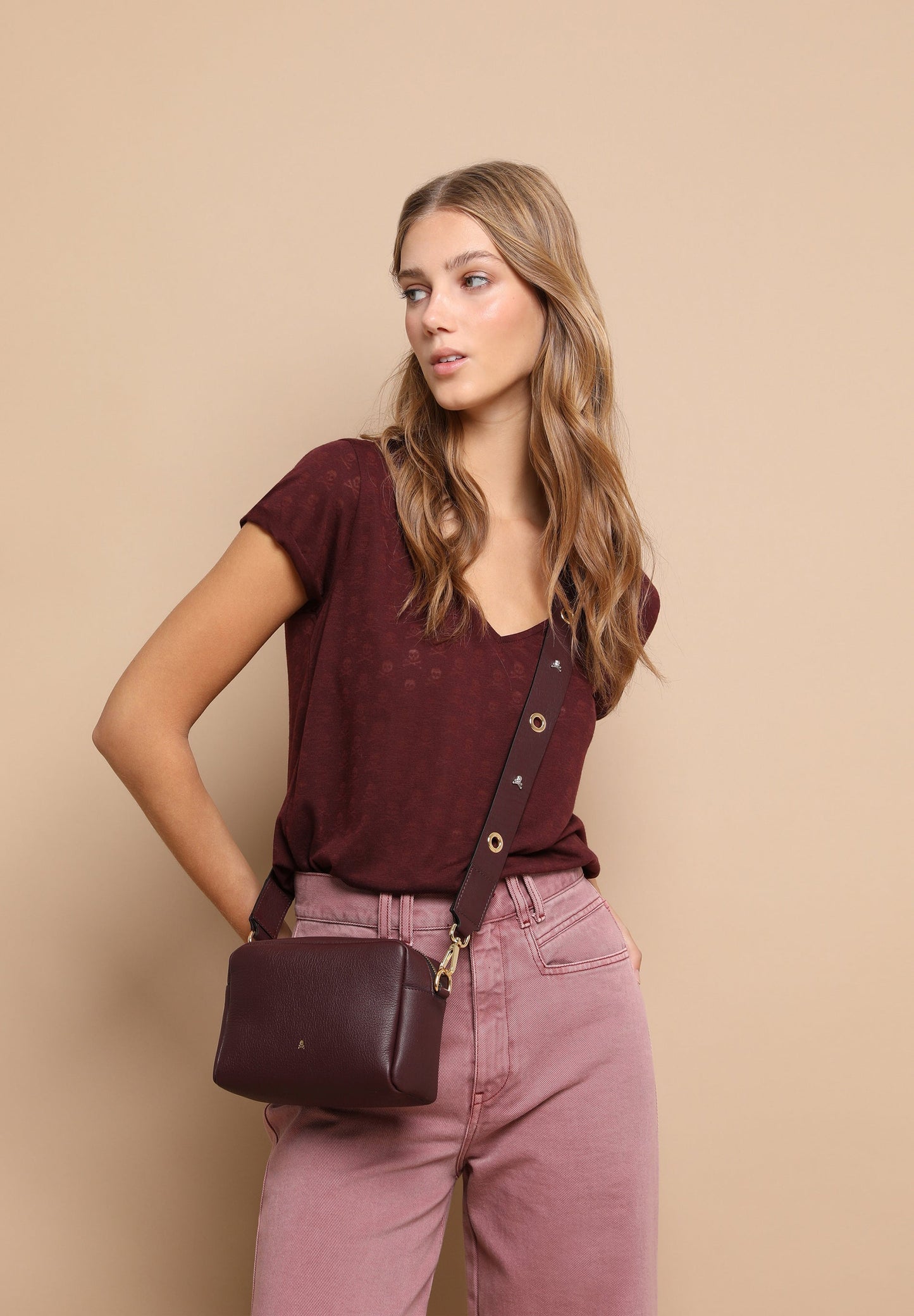 PLAIN LEATHER CROSSBODY BAG