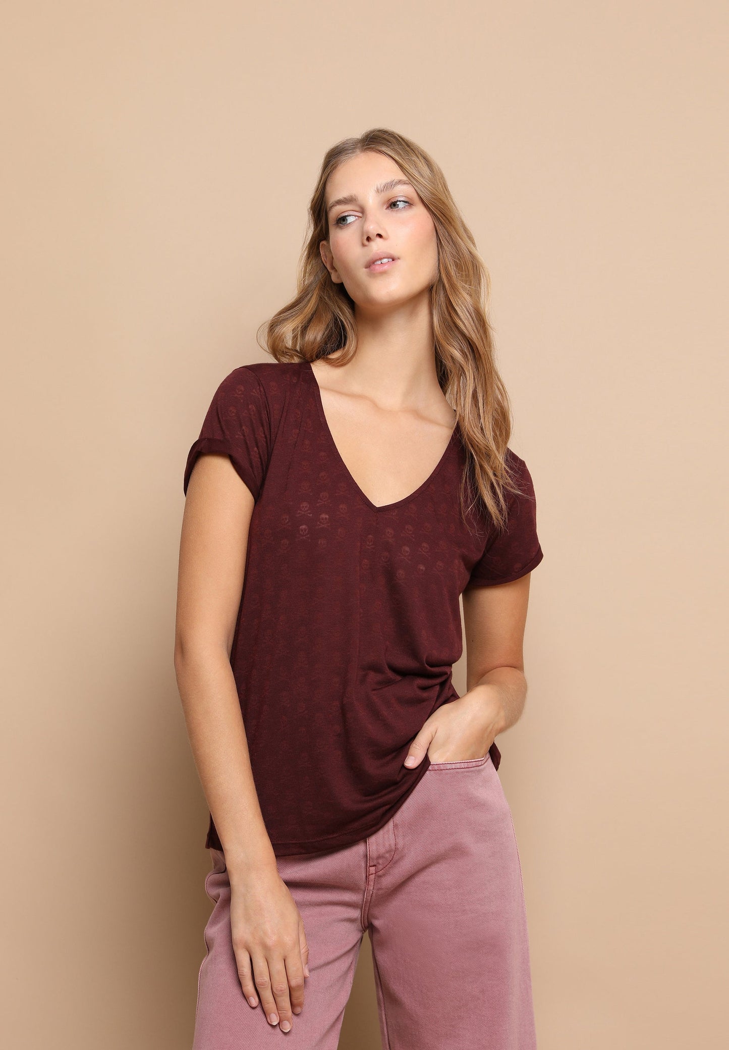 T-SHIRT WITH ALL-OVER SKULL PRINT