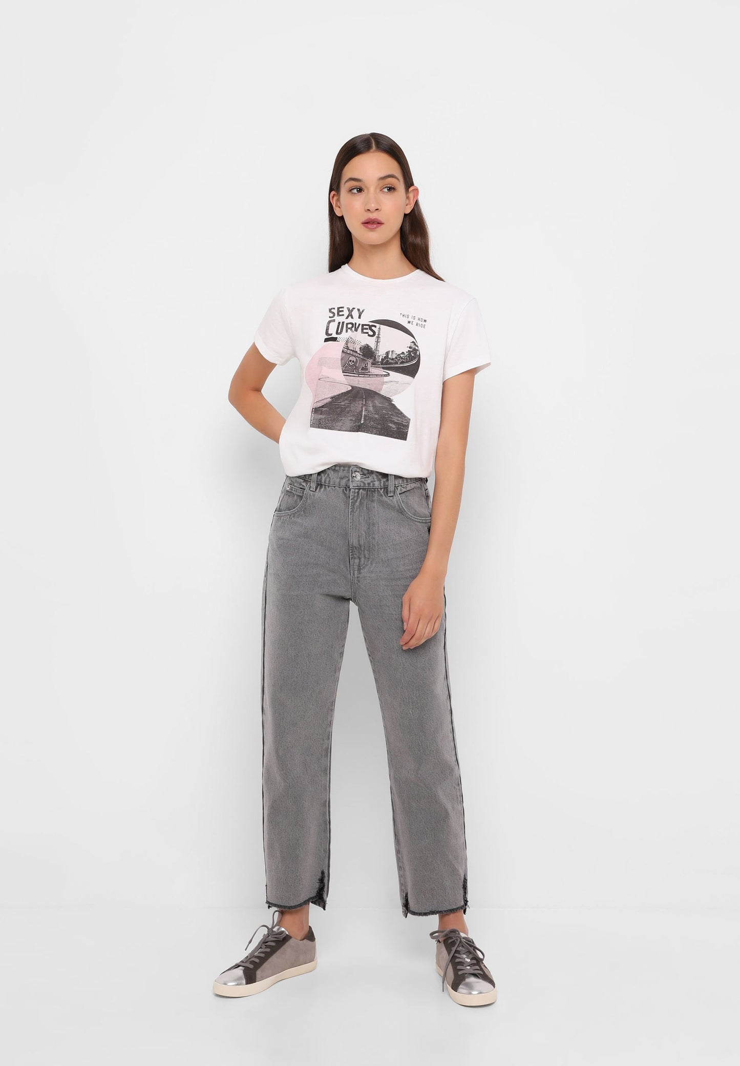 T-SHIRT WITH COLLAGE PRINT