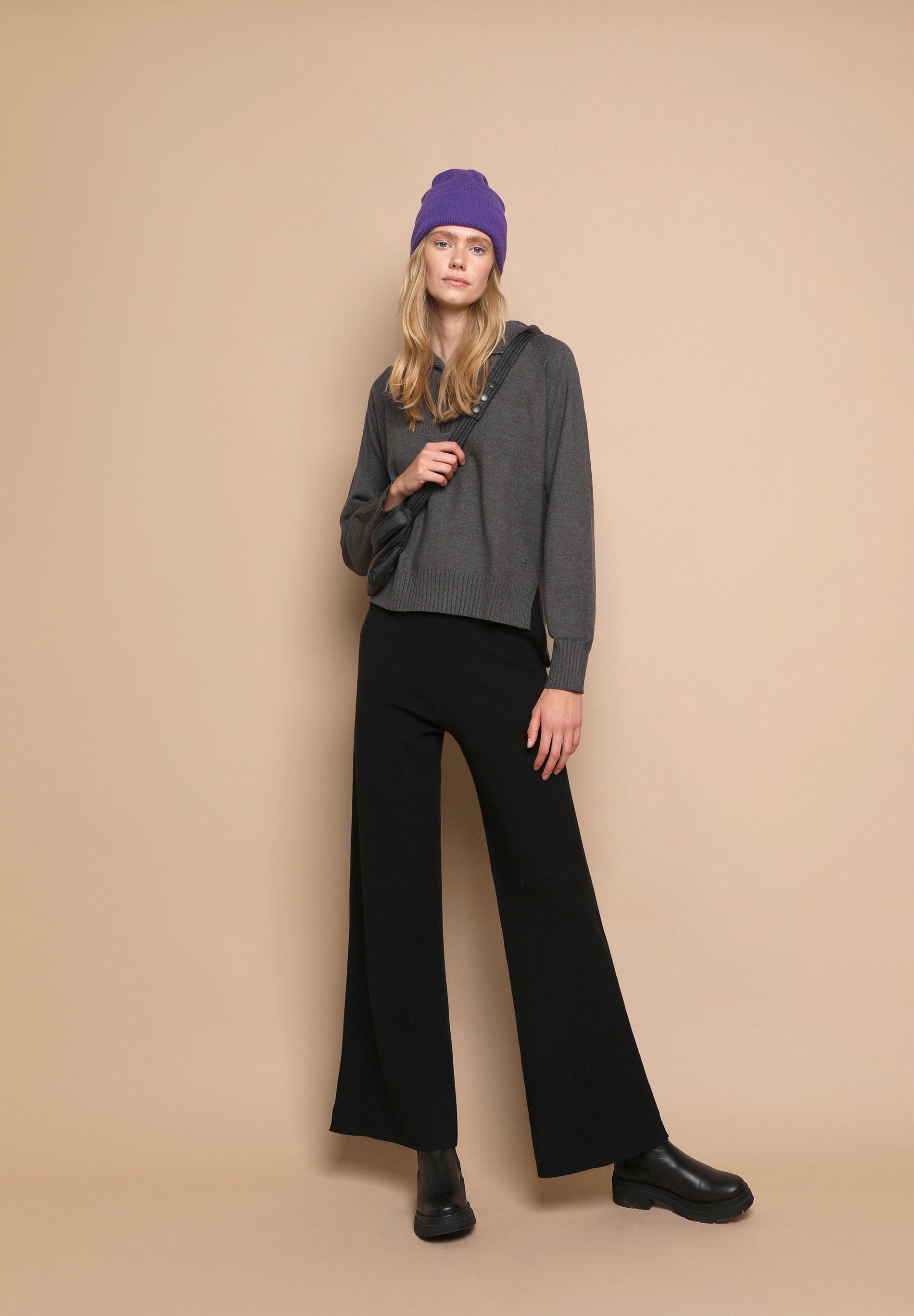 COMFY KNIT TROUSERS