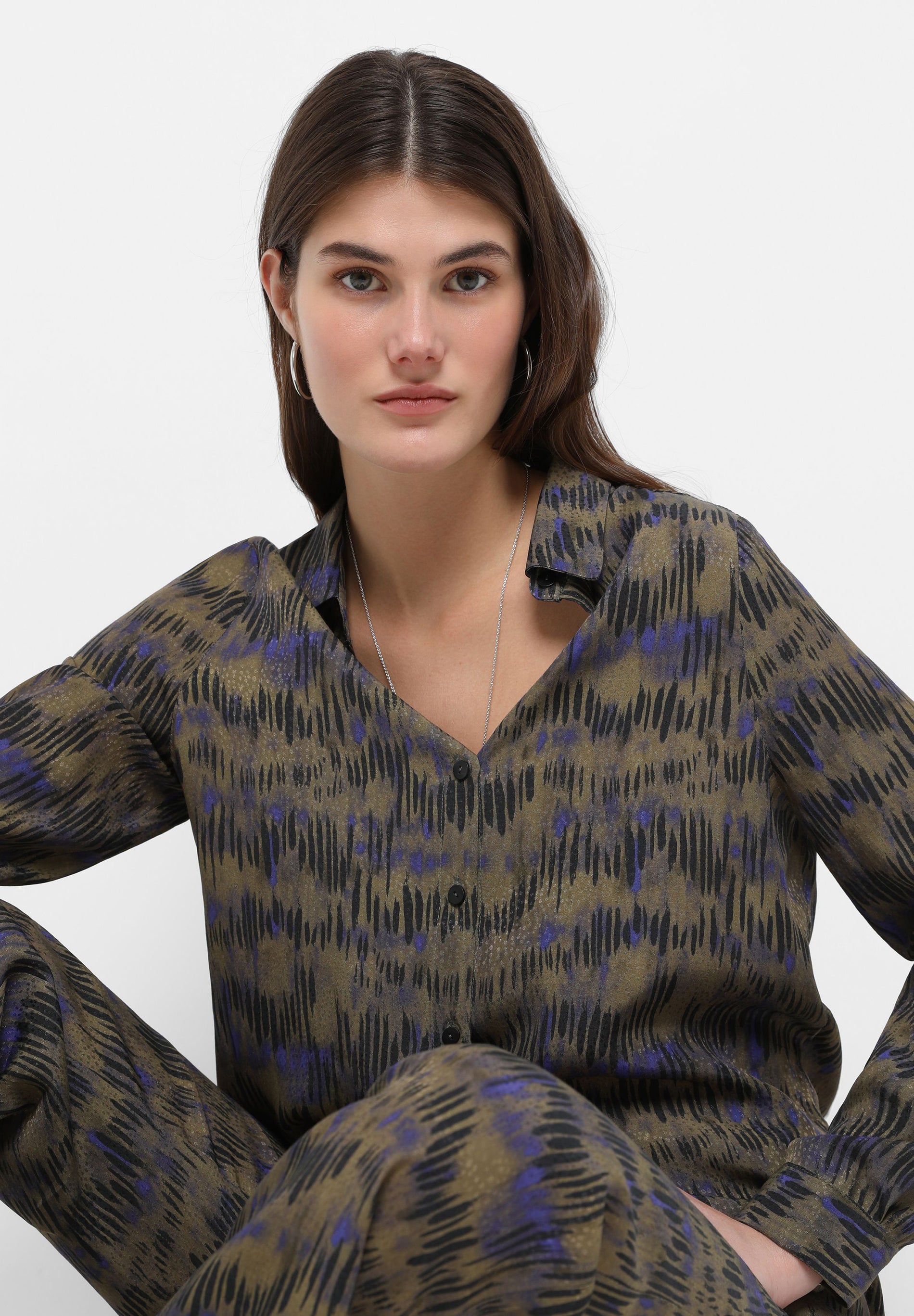 FLOWING PRINTED SHIRT