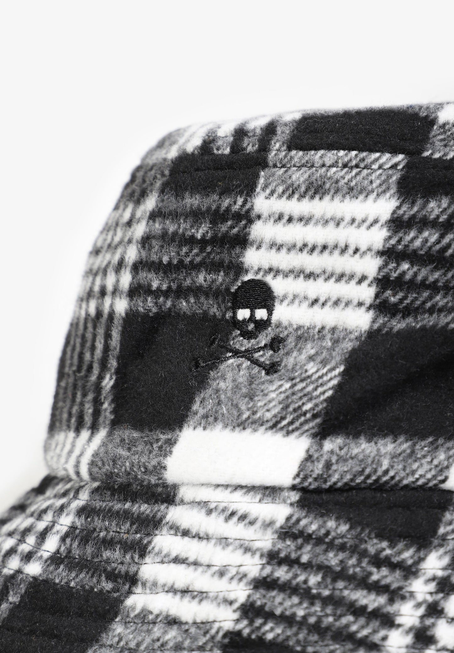 CHECKED BUCKET HAT