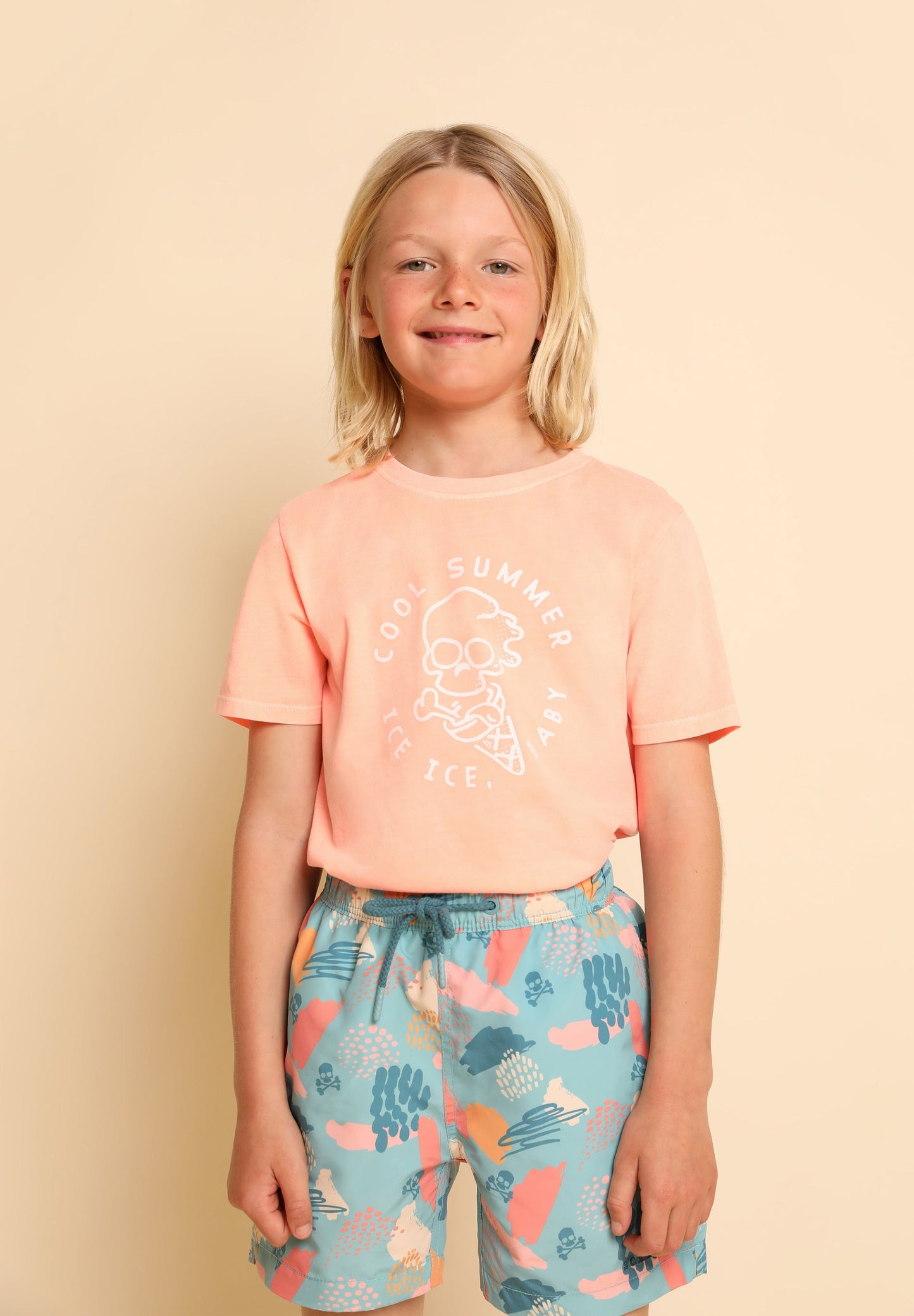 SWIMMING TRUNKS WITH FUN MOTIFS