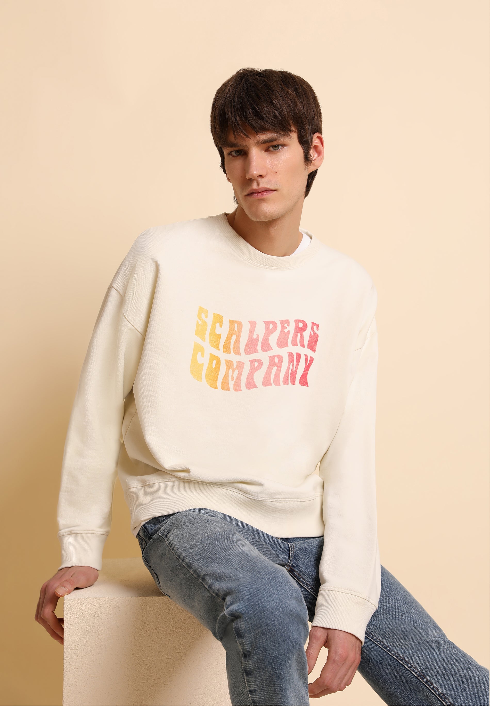 SWEATSHIRT WITH RETRO PRINT