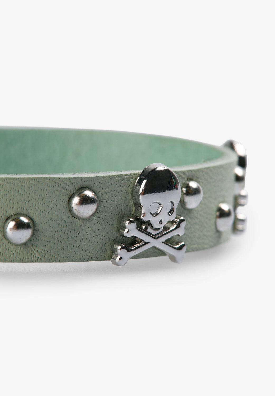 PULSERA CALAVERAS TACHAS - Scalpers