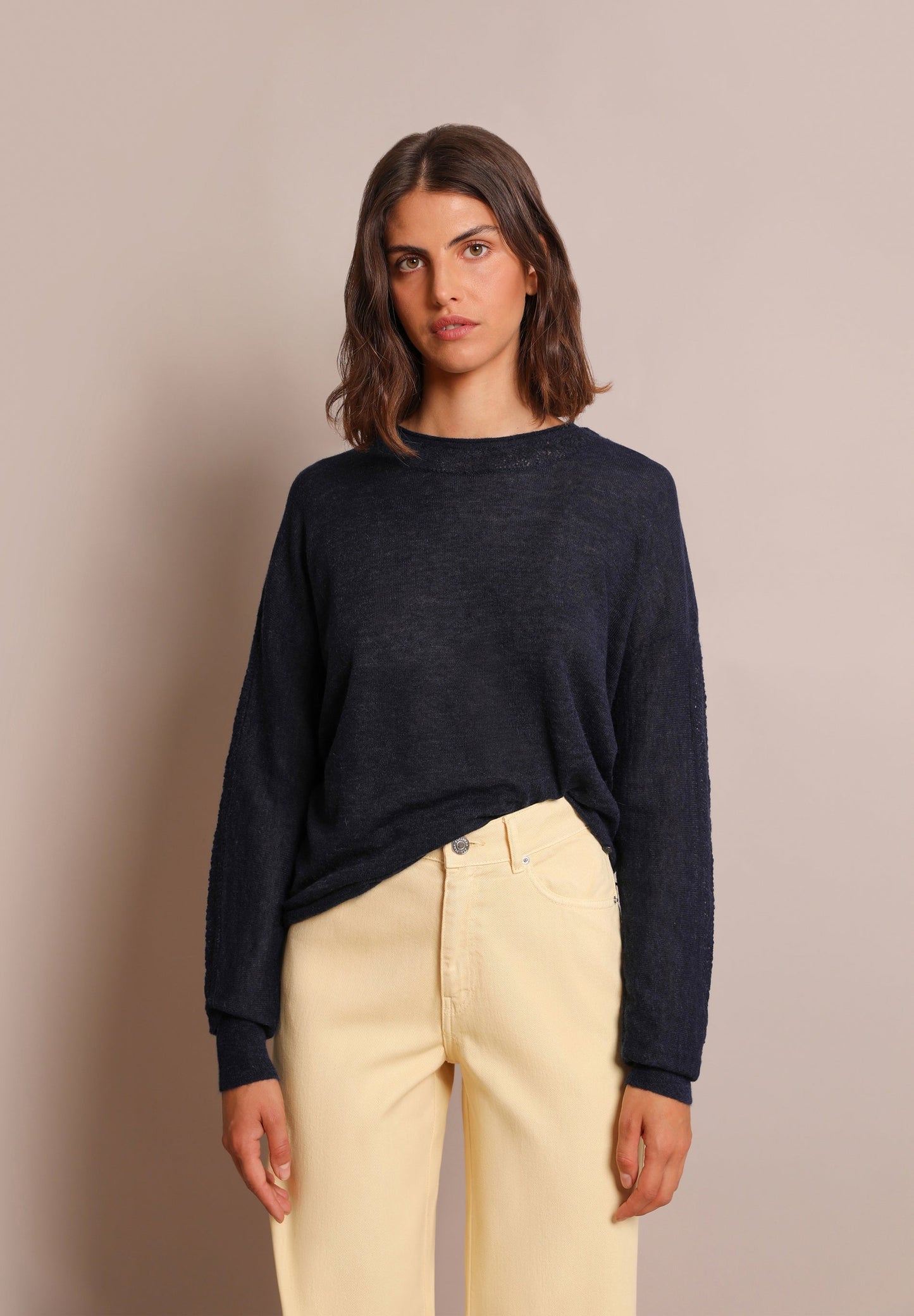 ROUND NECK POINTELLE SWEATER