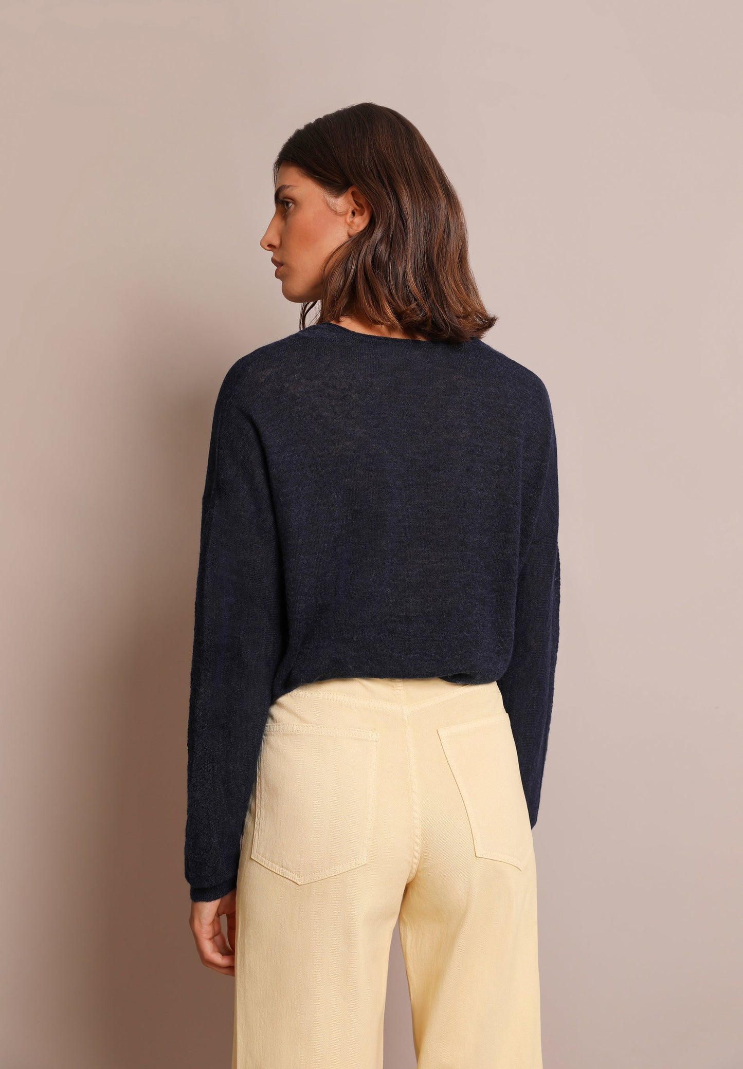 ROUND NECK POINTELLE SWEATER