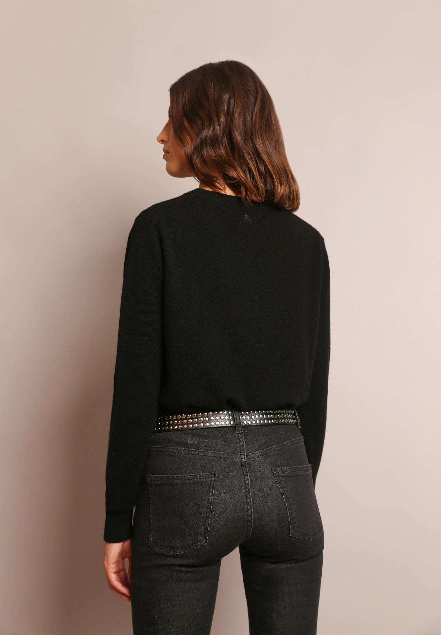 CASHMERE SWEATER WITH ROUND NECKLINE