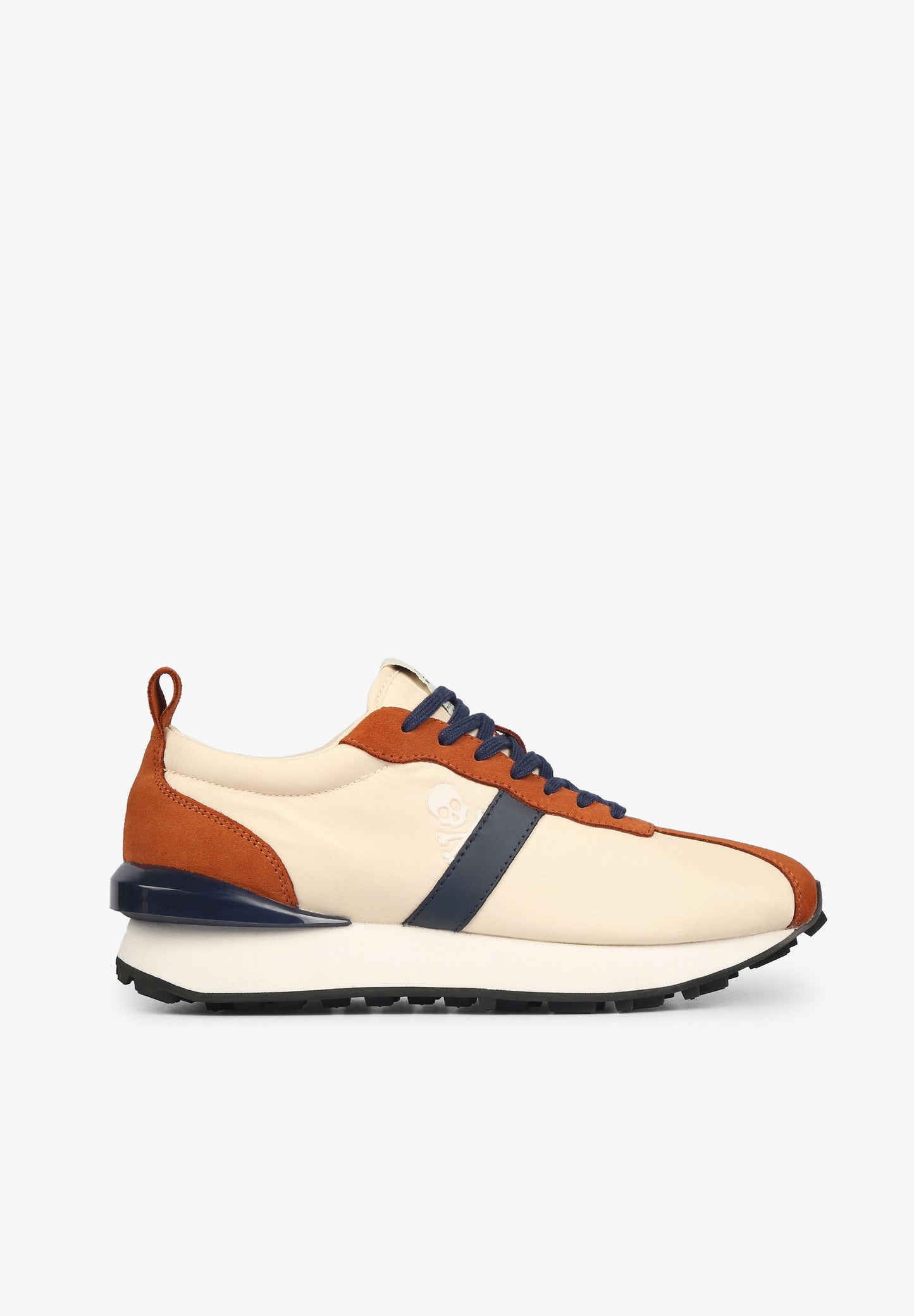 SNEAKERS WITH PRONOUNCED STABILISERS