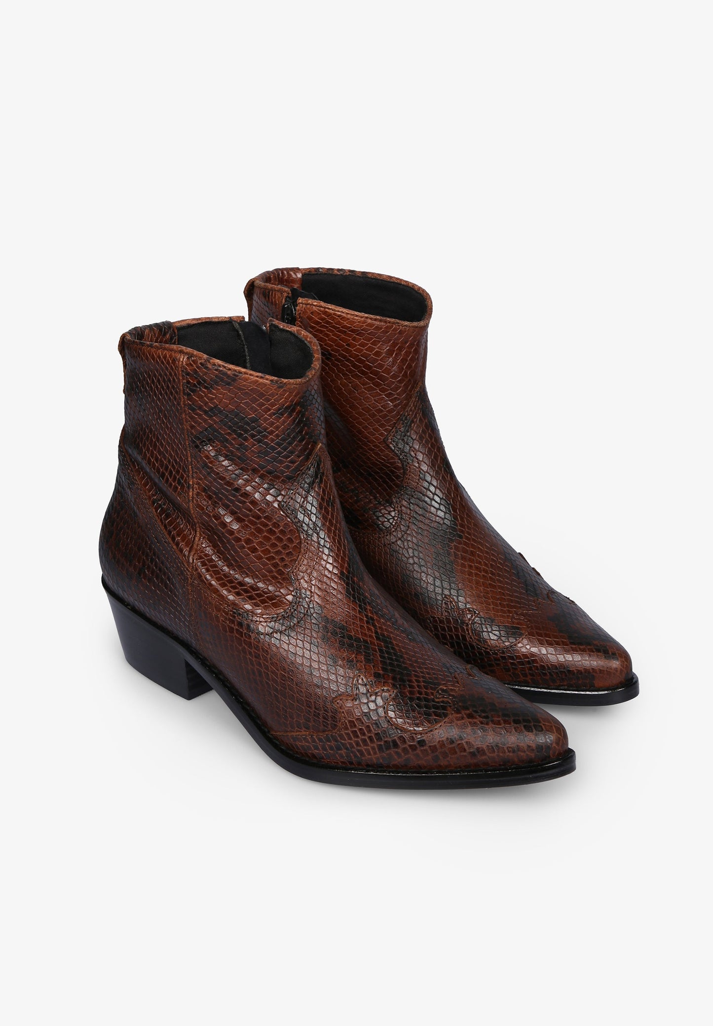 COWBOY LEATHER BOOTS
