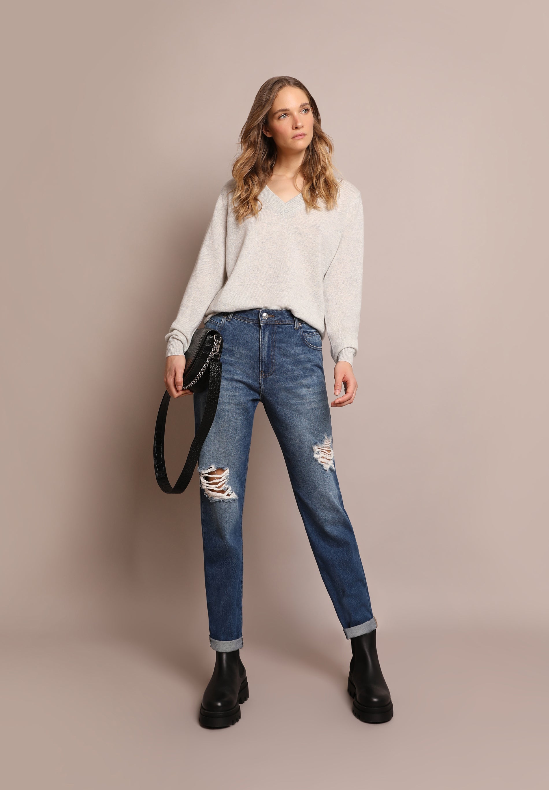 RELAXED FIT JEANS
