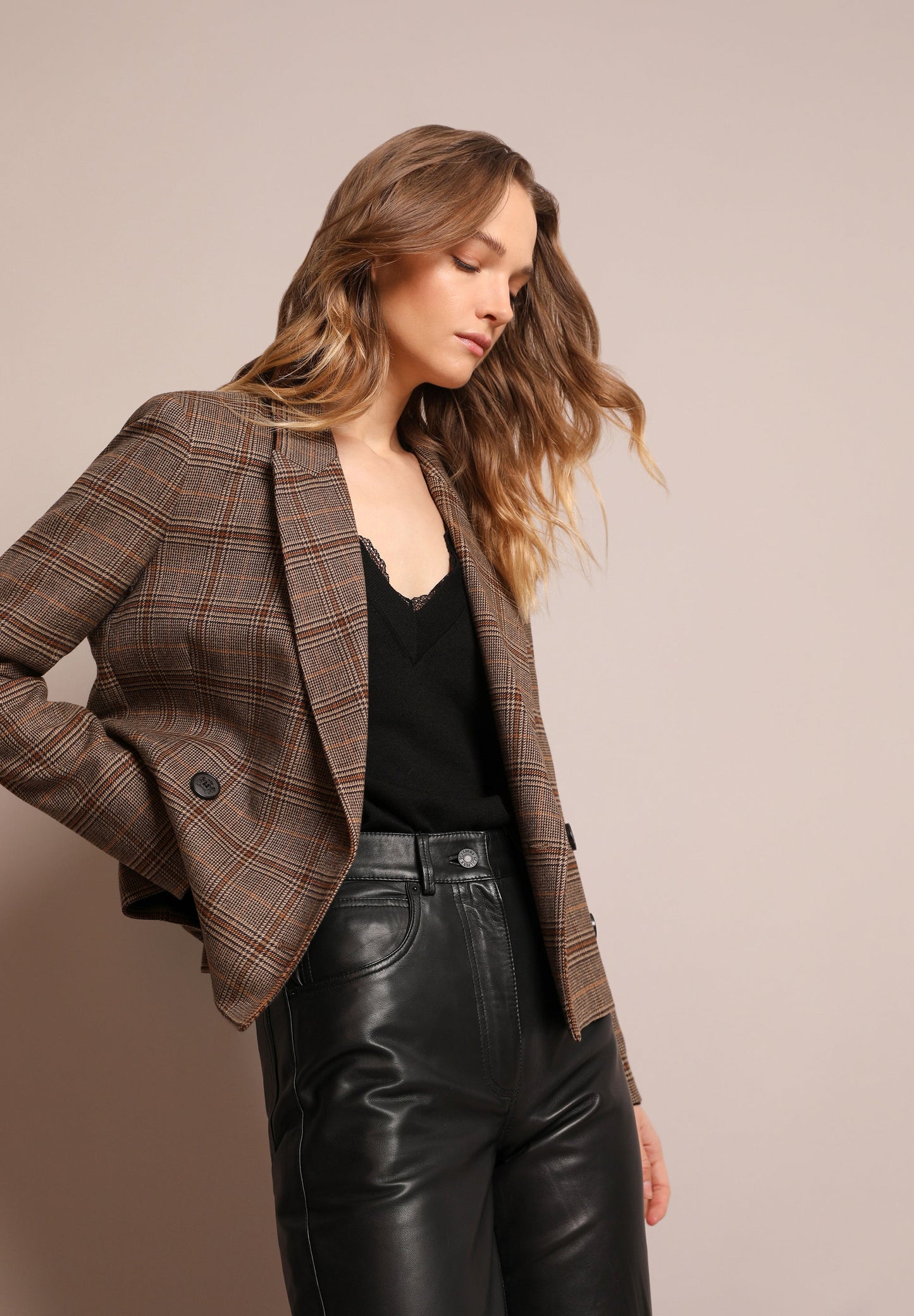 CROPPED CHECK BLAZER