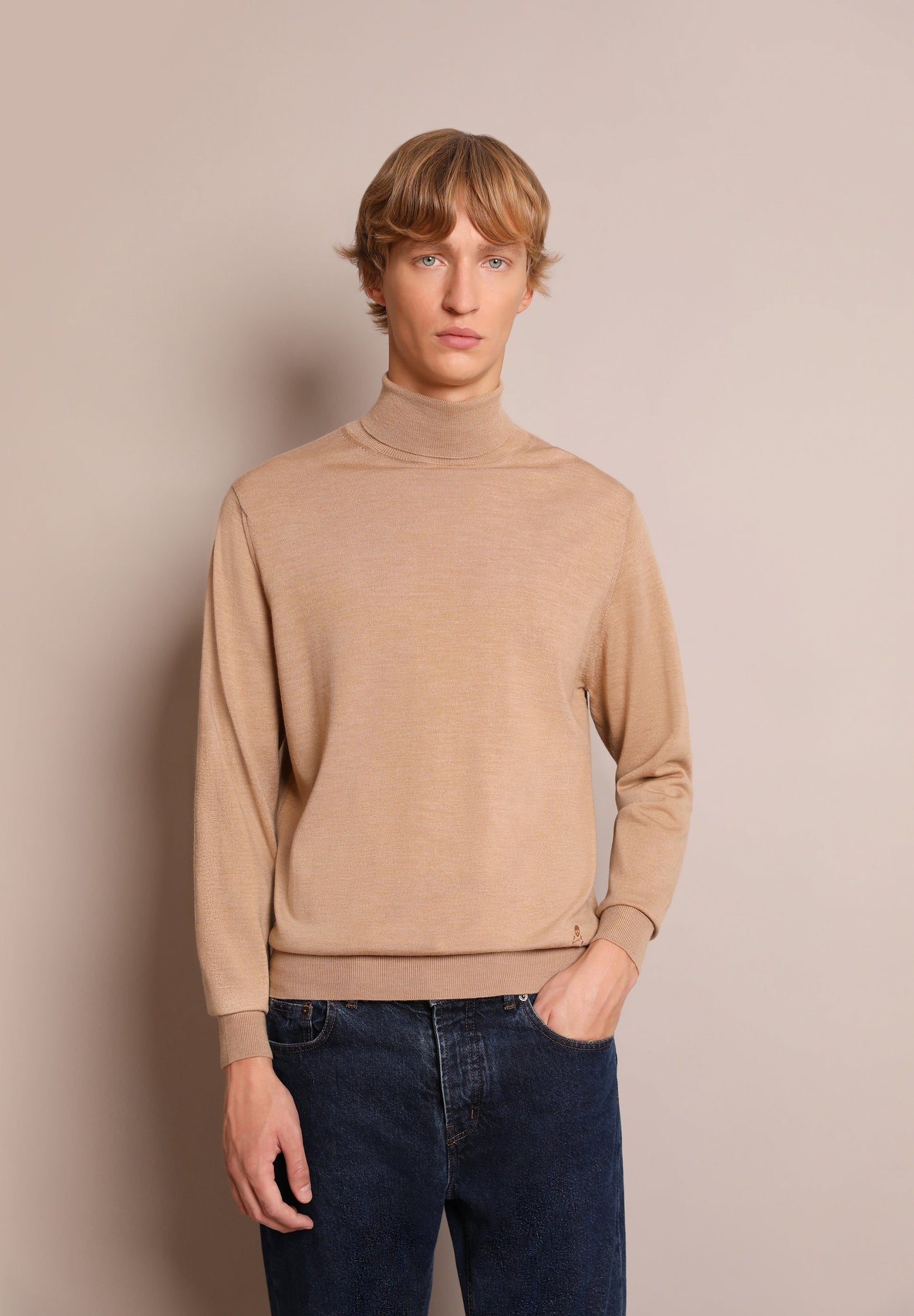 ROLL NECK WOOL SWEATER WITH SKULL