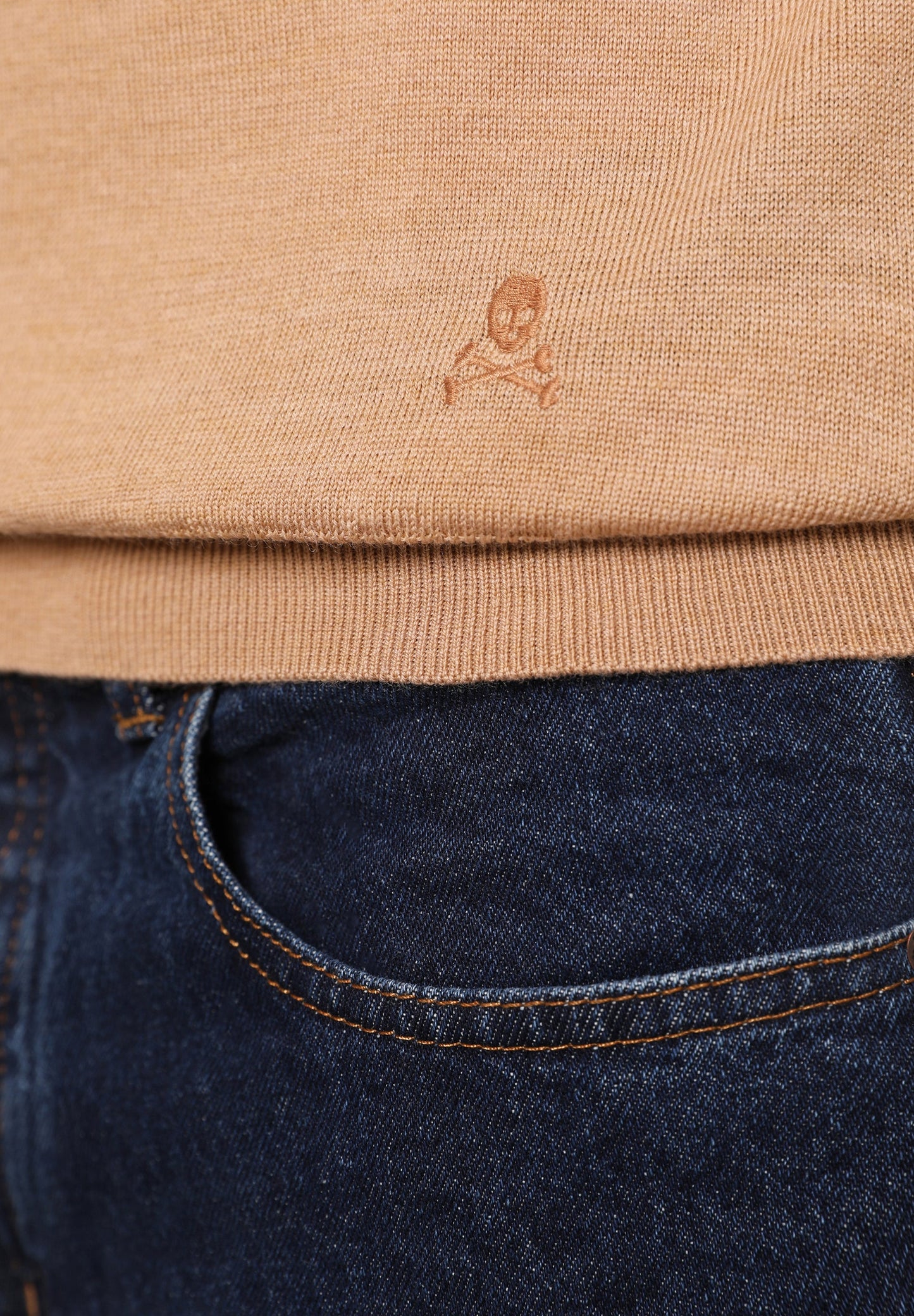 ROLL NECK WOOL SWEATER WITH SKULL