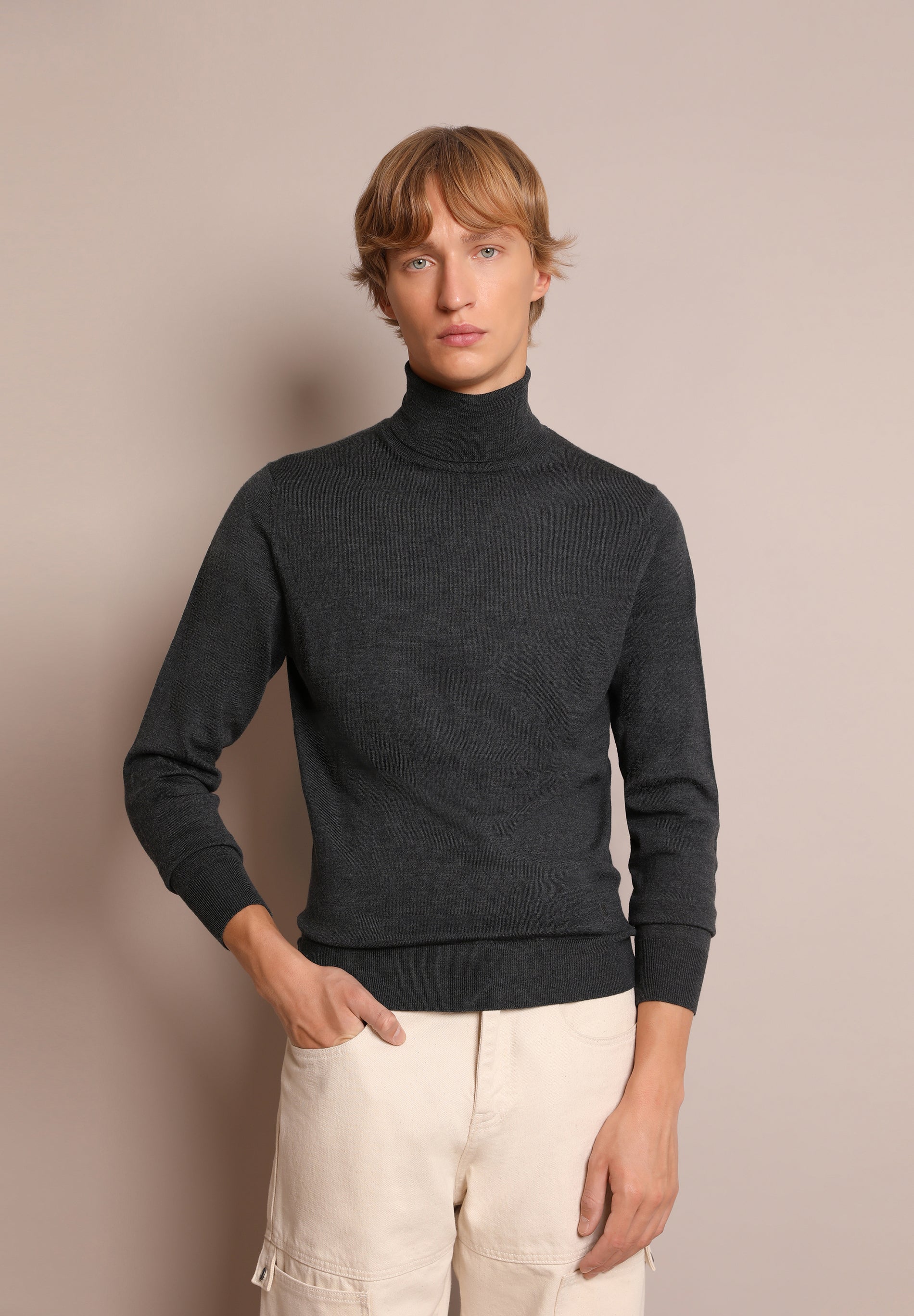 ROLL NECK WOOL SWEATER WITH SKULL