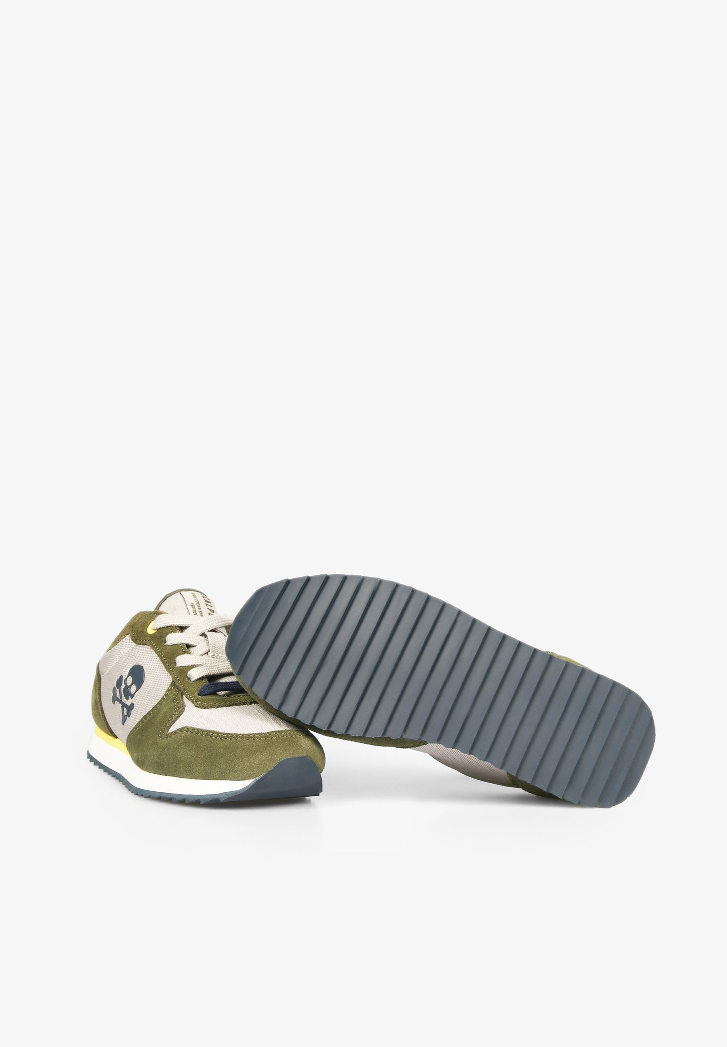 SNEAKERS WITH SKULL INSIGNIA