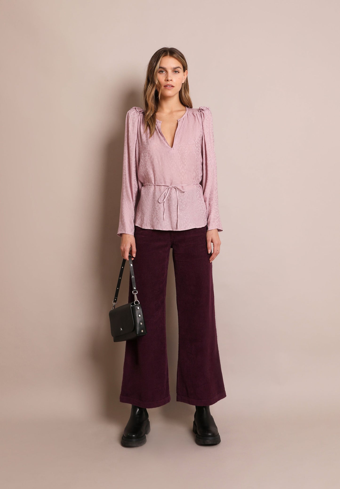 JACQUARD BLOUSE WITH BOW